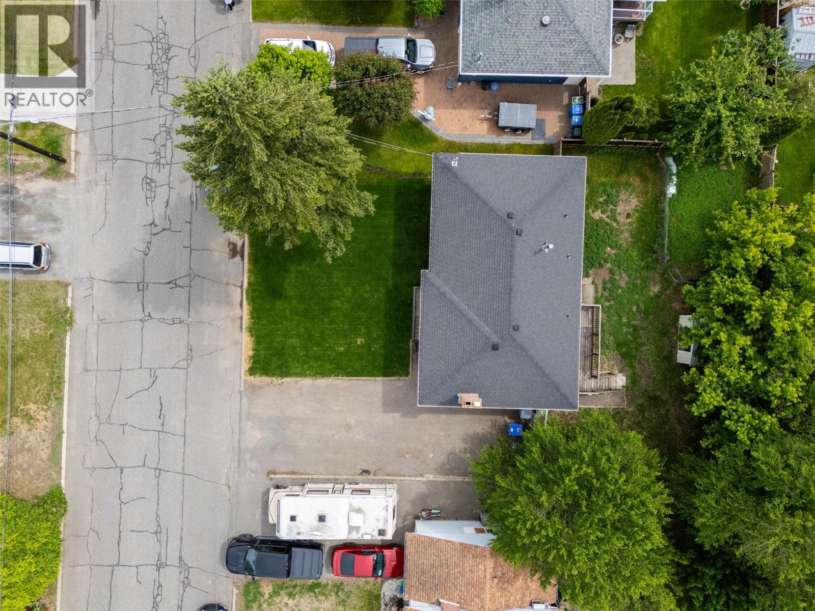631 Brandon Avenue, Kamloops, British Columbia  V2B 1N5 - Photo 42 - 10396941