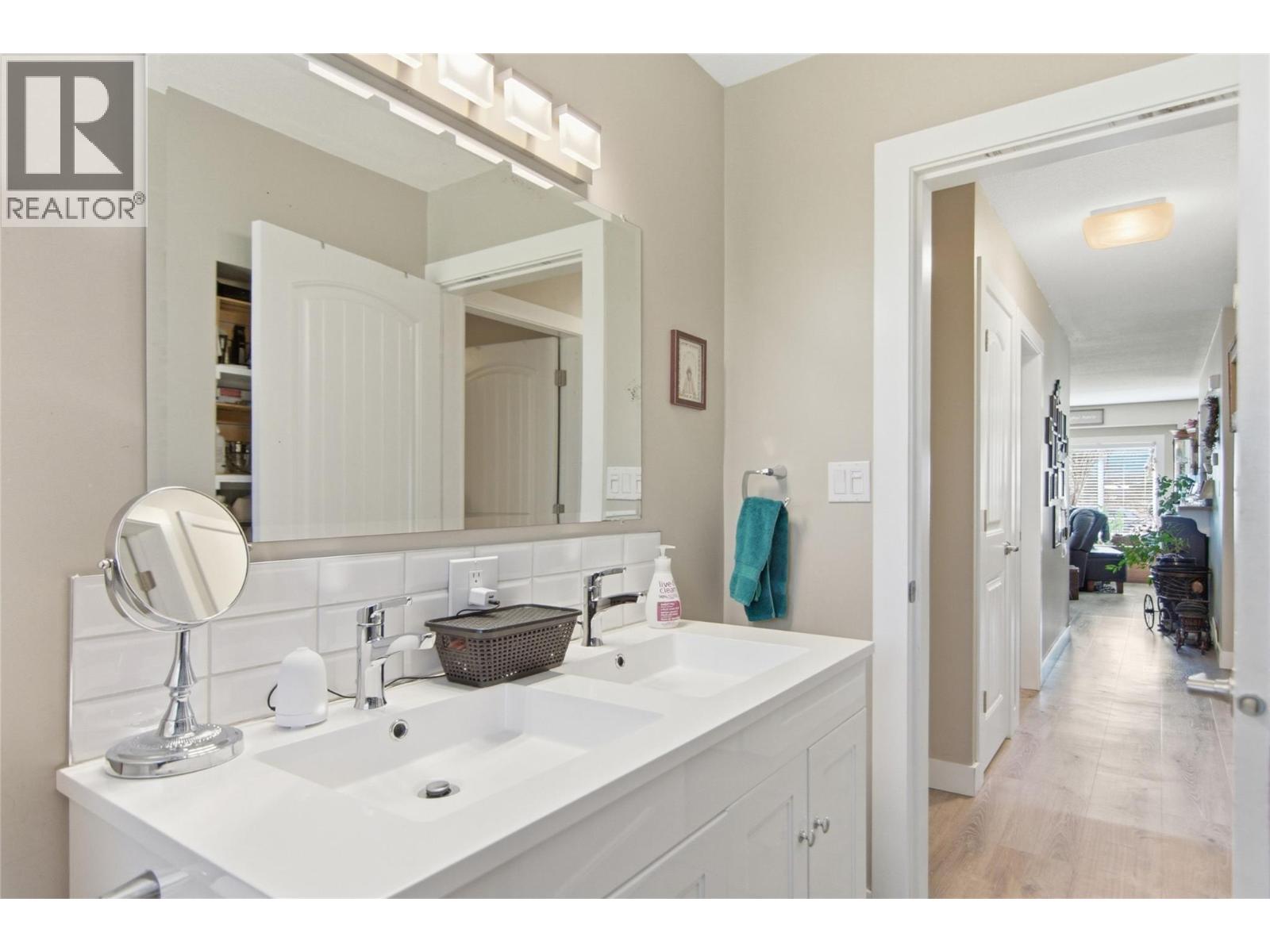 3014 Harwood Road, Lake Country, British Columbia  V4V 1M7 - Photo 19 - 10396904