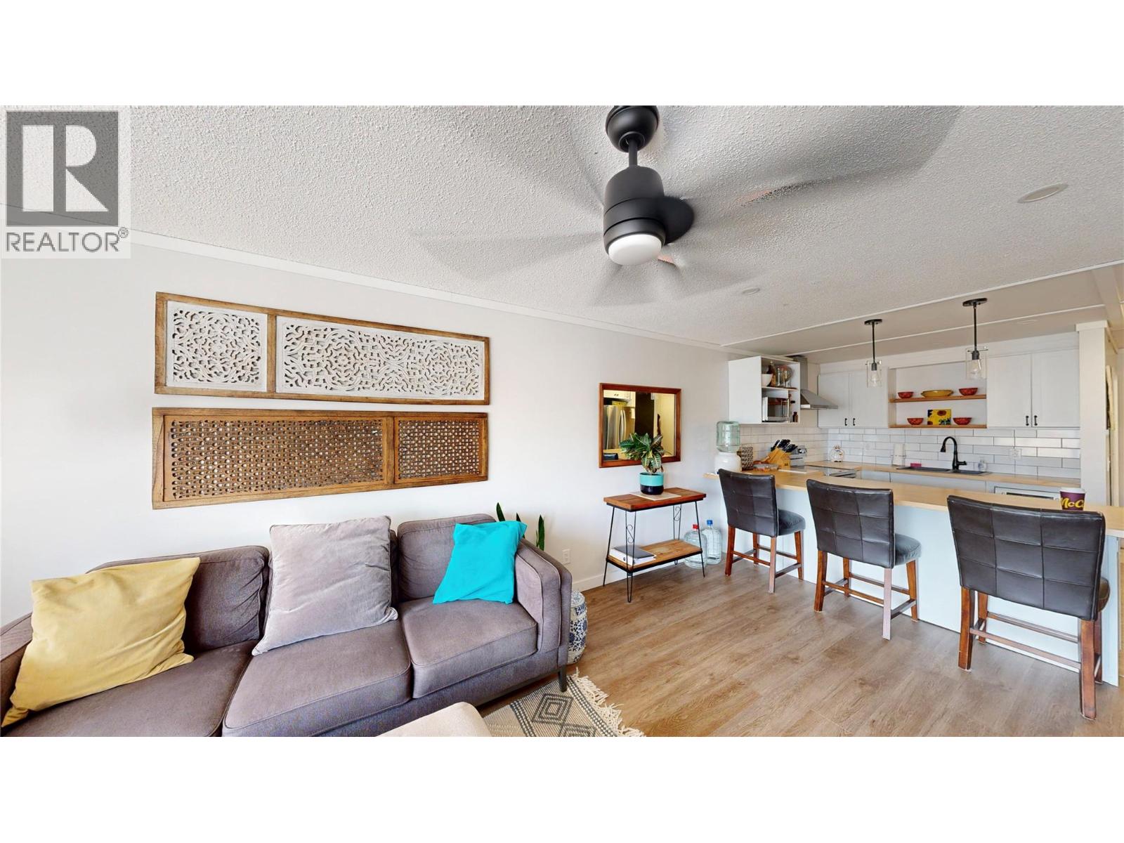 737 Leon Avenue Unit# 406, Kelowna, British Columbia  V1Y 8L6 - Photo 4 - 10396925