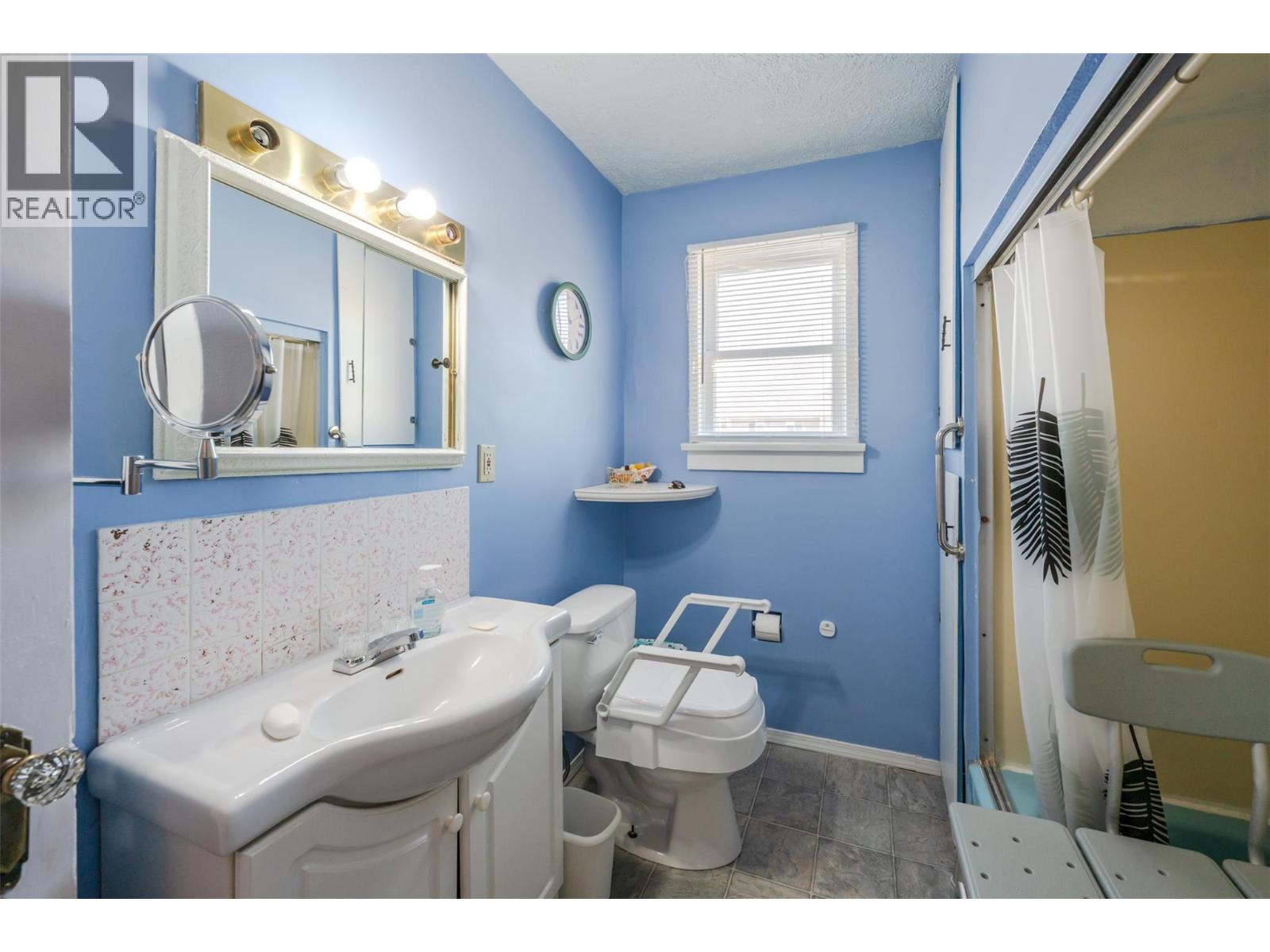 6802 89th Street, Osoyoos, British Columbia  V0H 1V1 - Photo 25 - 10396860