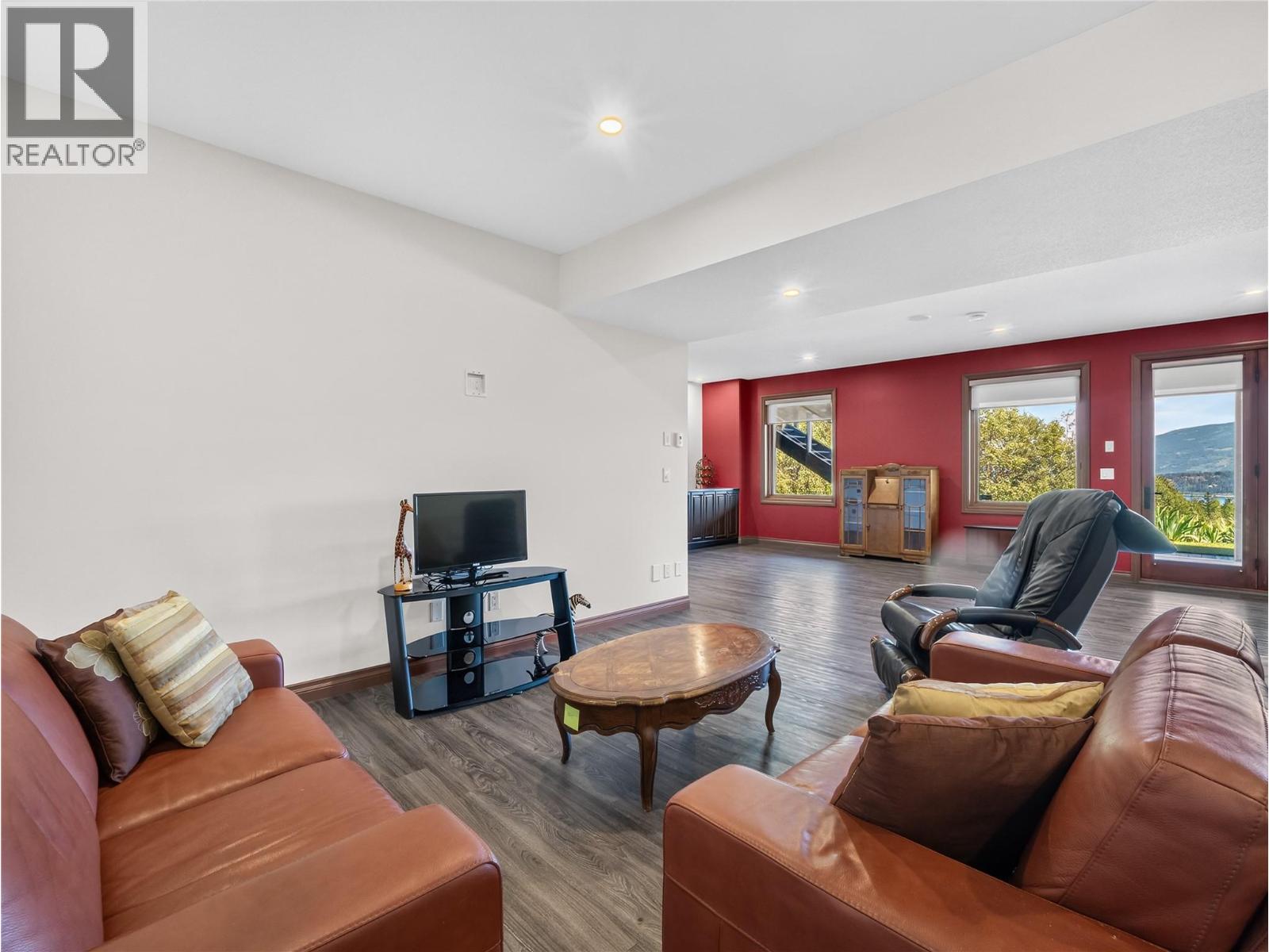 4780 56 Street Nw, Salmon Arm, British Columbia  V1E 0B1 - Photo 47 - 10396858