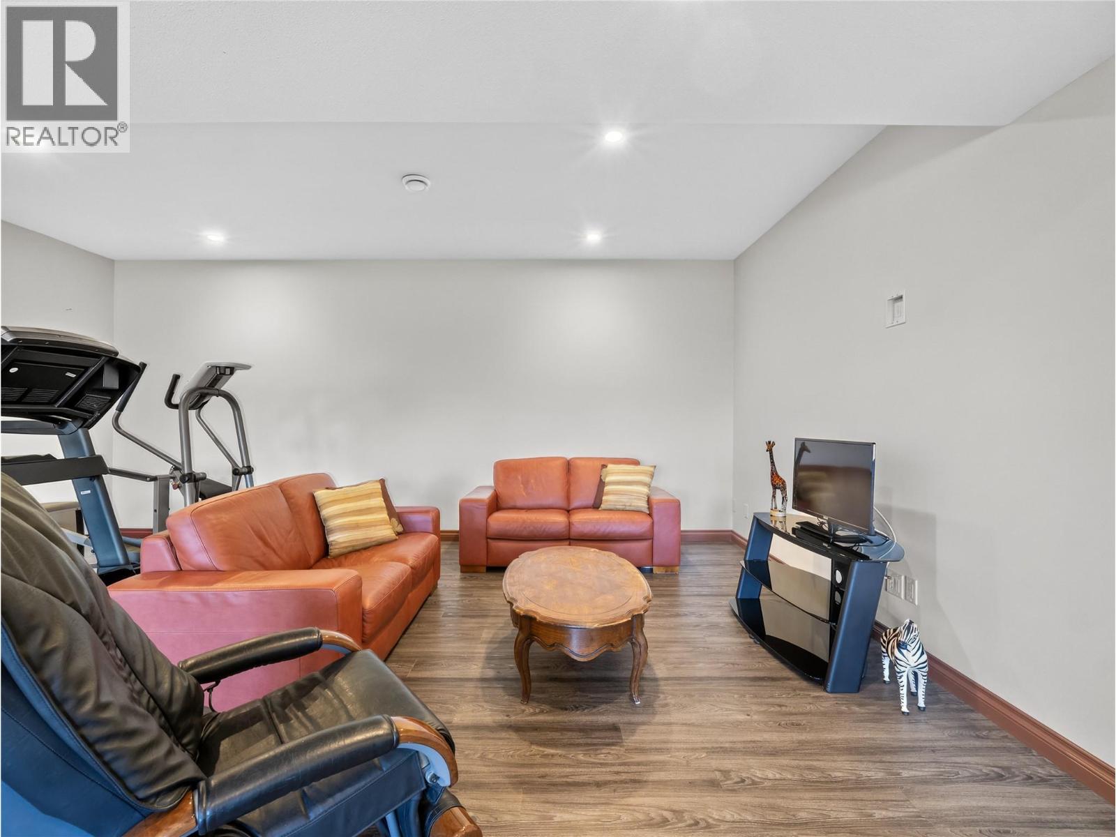 4780 56 Street Nw, Salmon Arm, British Columbia  V1E 0B1 - Photo 48 - 10396858