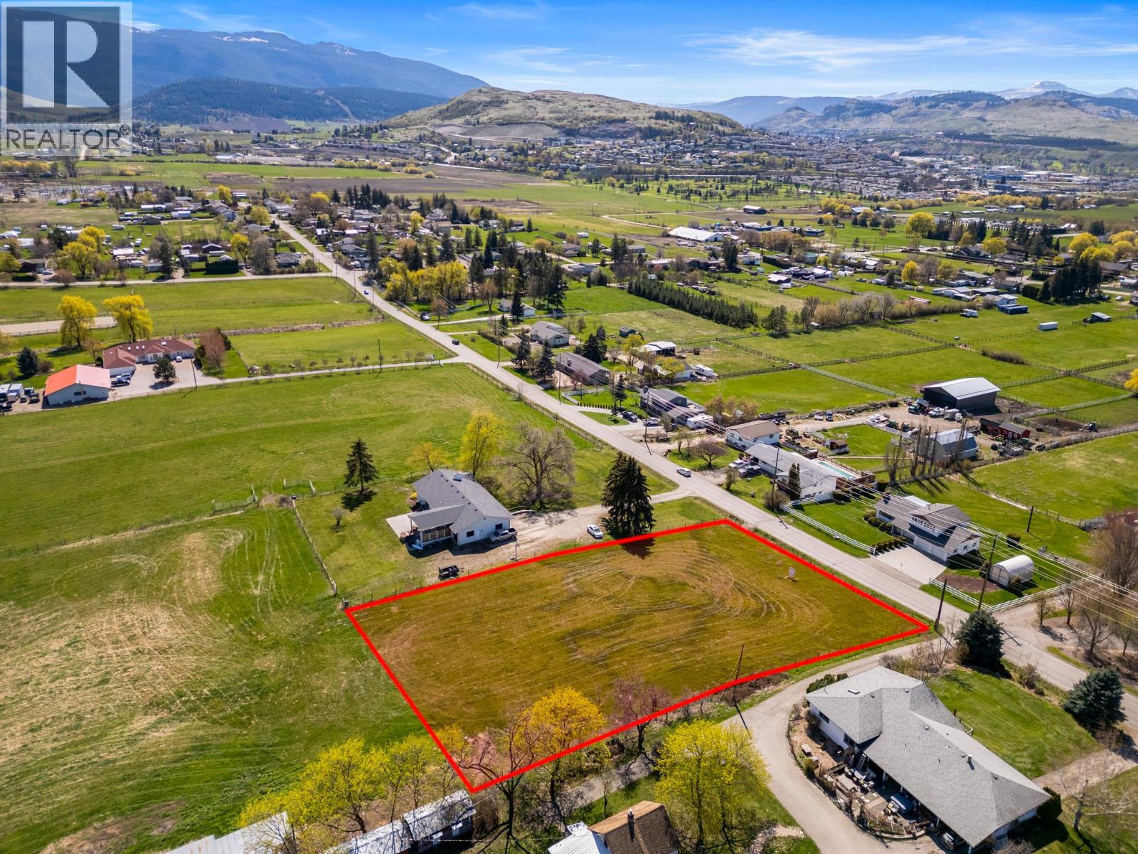 2455 East Vernon Road, Vernon, British Columbia  V1B 3A6 - Photo 1 - 10397004