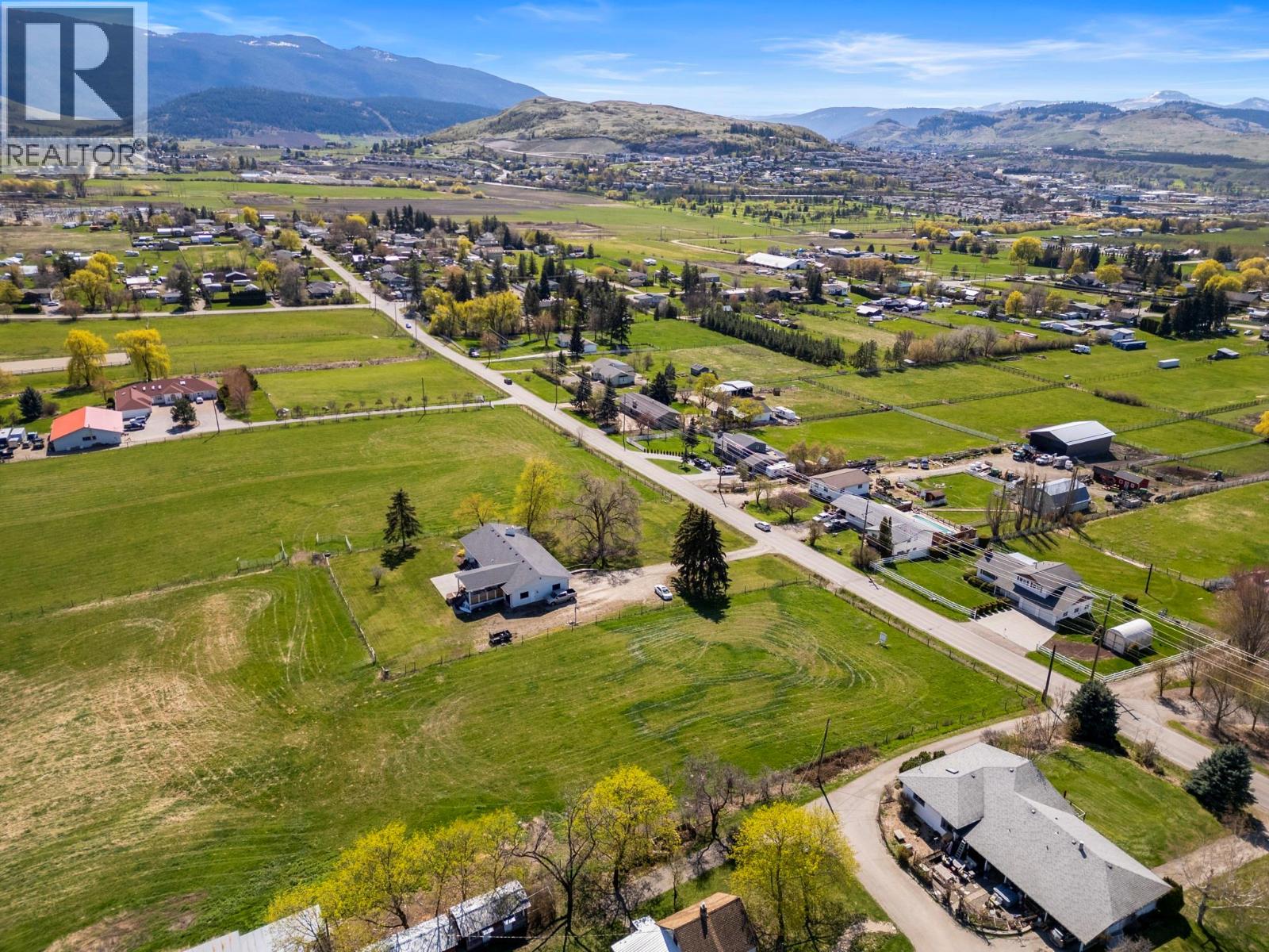 2455 East Vernon Road, Vernon, British Columbia  V1B 3A6 - Photo 7 - 10397004