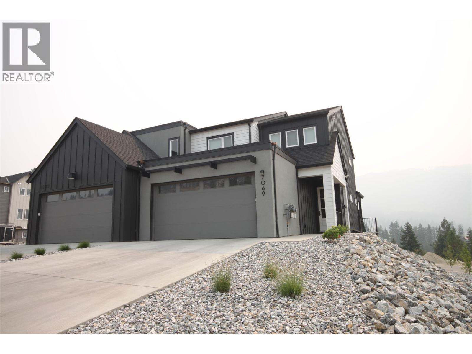 7005 Manning Place, Vernon, British Columbia  V1B 0B6 - Photo 1 - 10396995