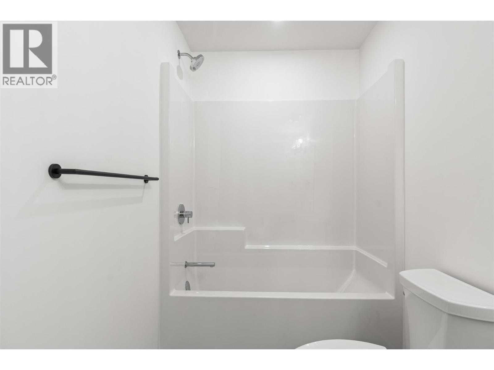 7005 Manning Place, Vernon, British Columbia  V1B 0B6 - Photo 15 - 10396995