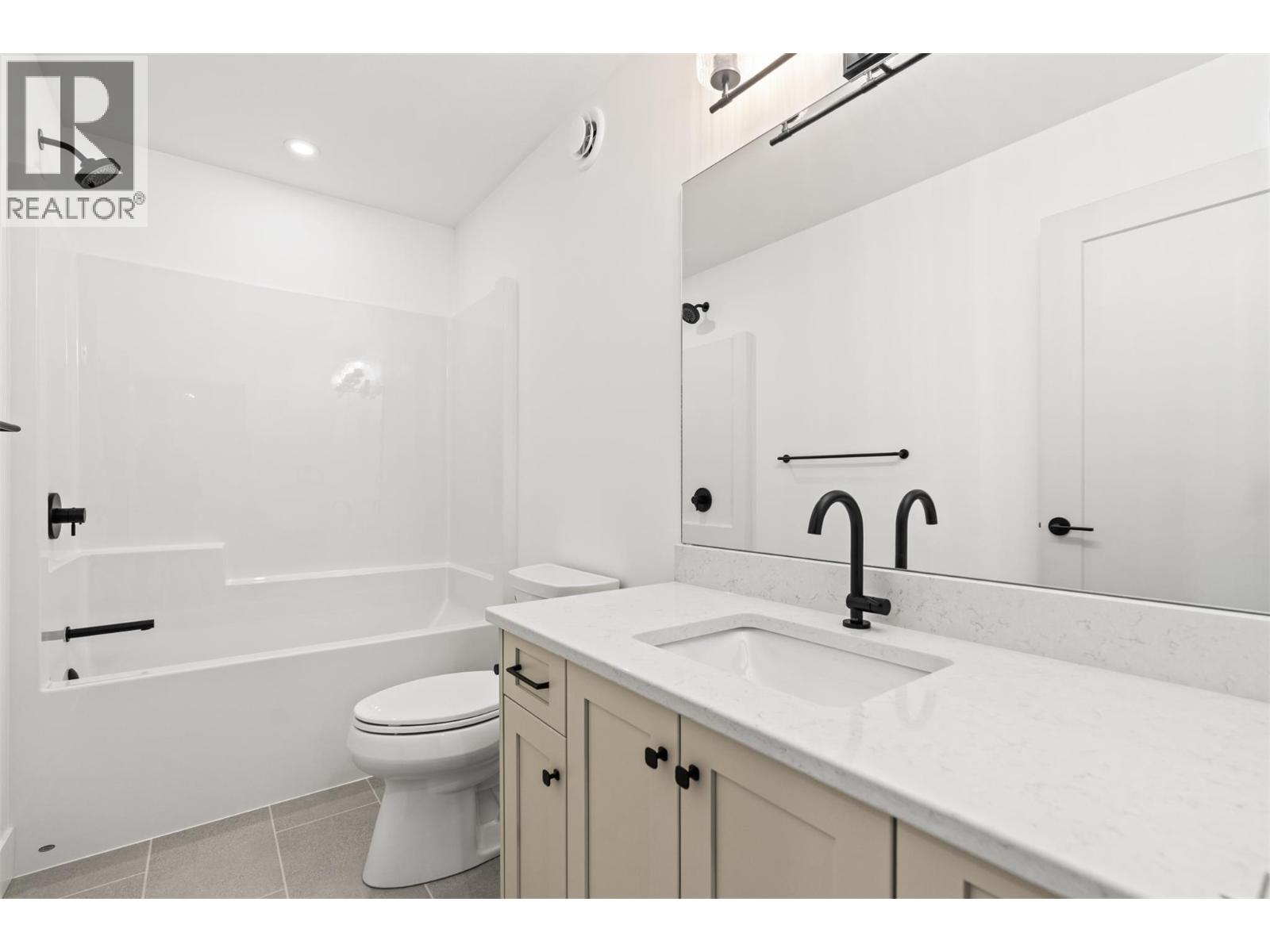 7005 Manning Place, Vernon, British Columbia  V1B 0B6 - Photo 20 - 10396995