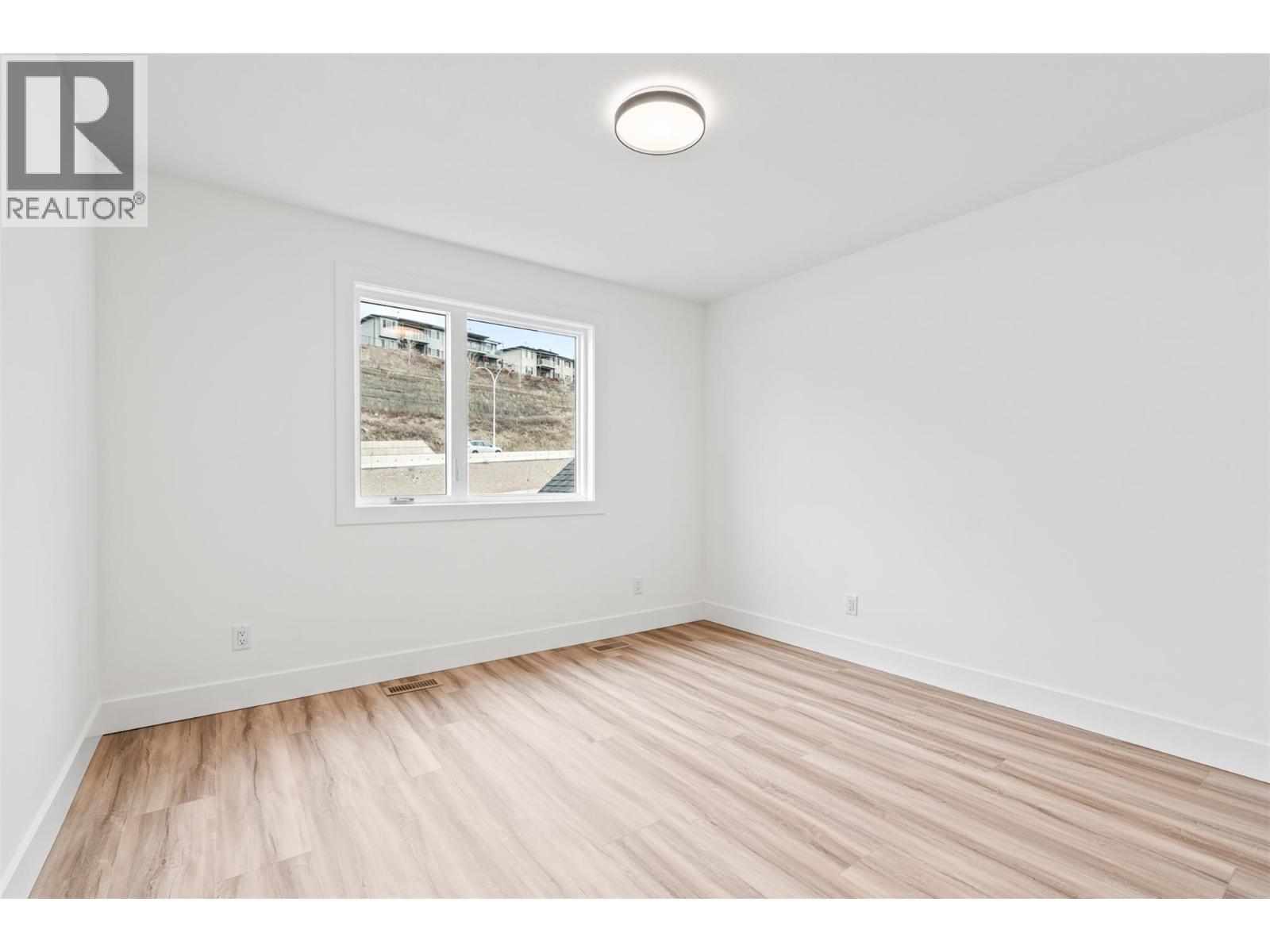 7005 Manning Place, Vernon, British Columbia  V1B 0B6 - Photo 24 - 10396995