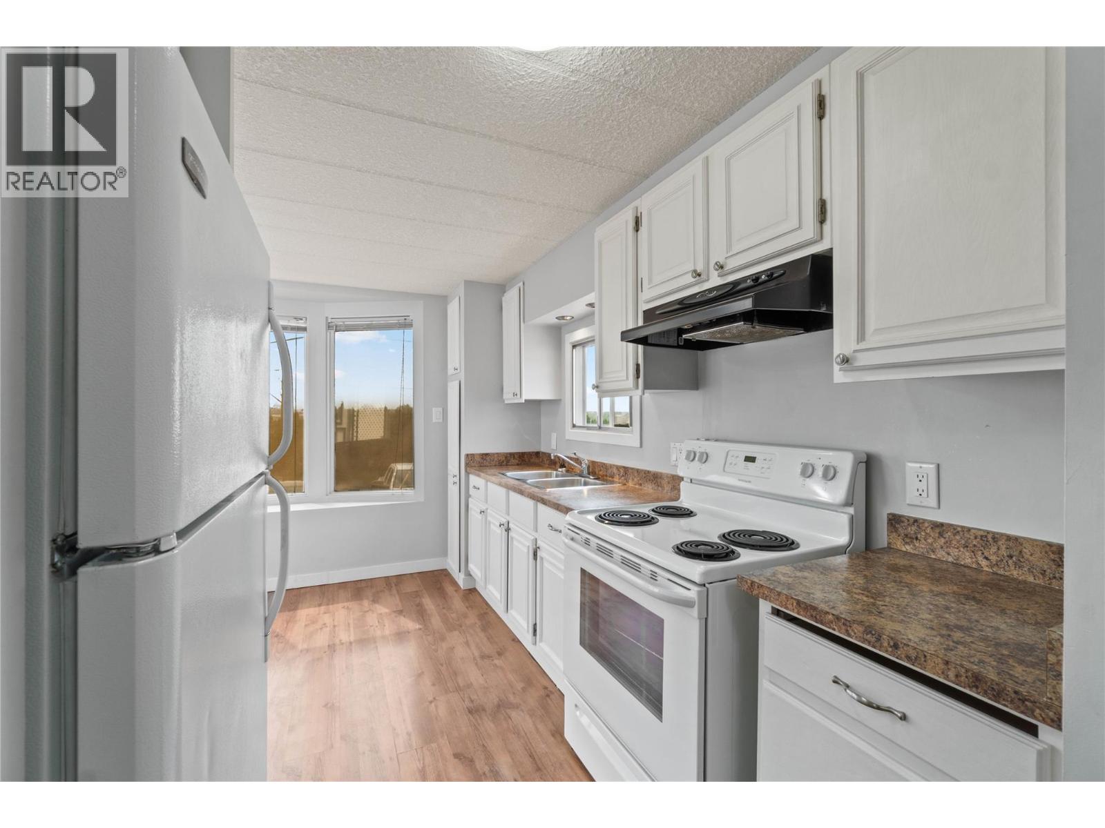 1440 Ord Road Unit# 31, Kamloops, British Columbia  V2B 8P9 - Photo 2 - 10396835