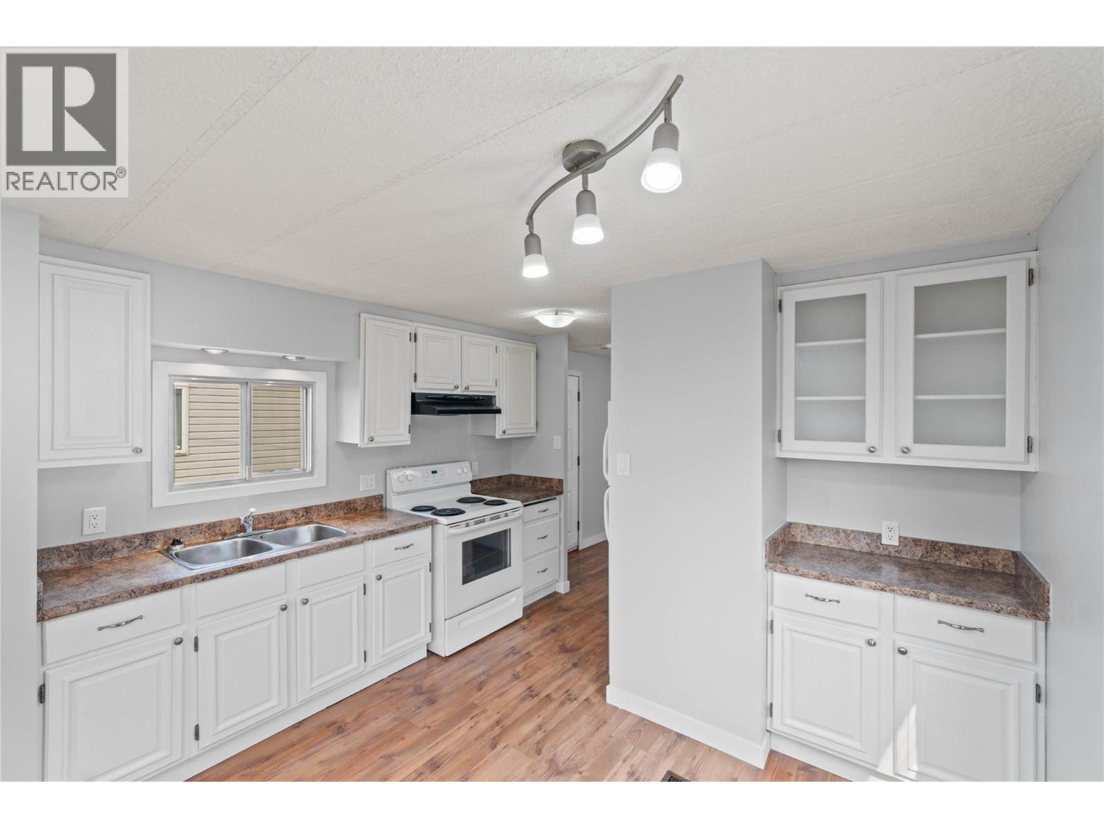 1440 Ord Road Unit# 31, Kamloops, British Columbia  V2B 8P9 - Photo 4 - 10396835