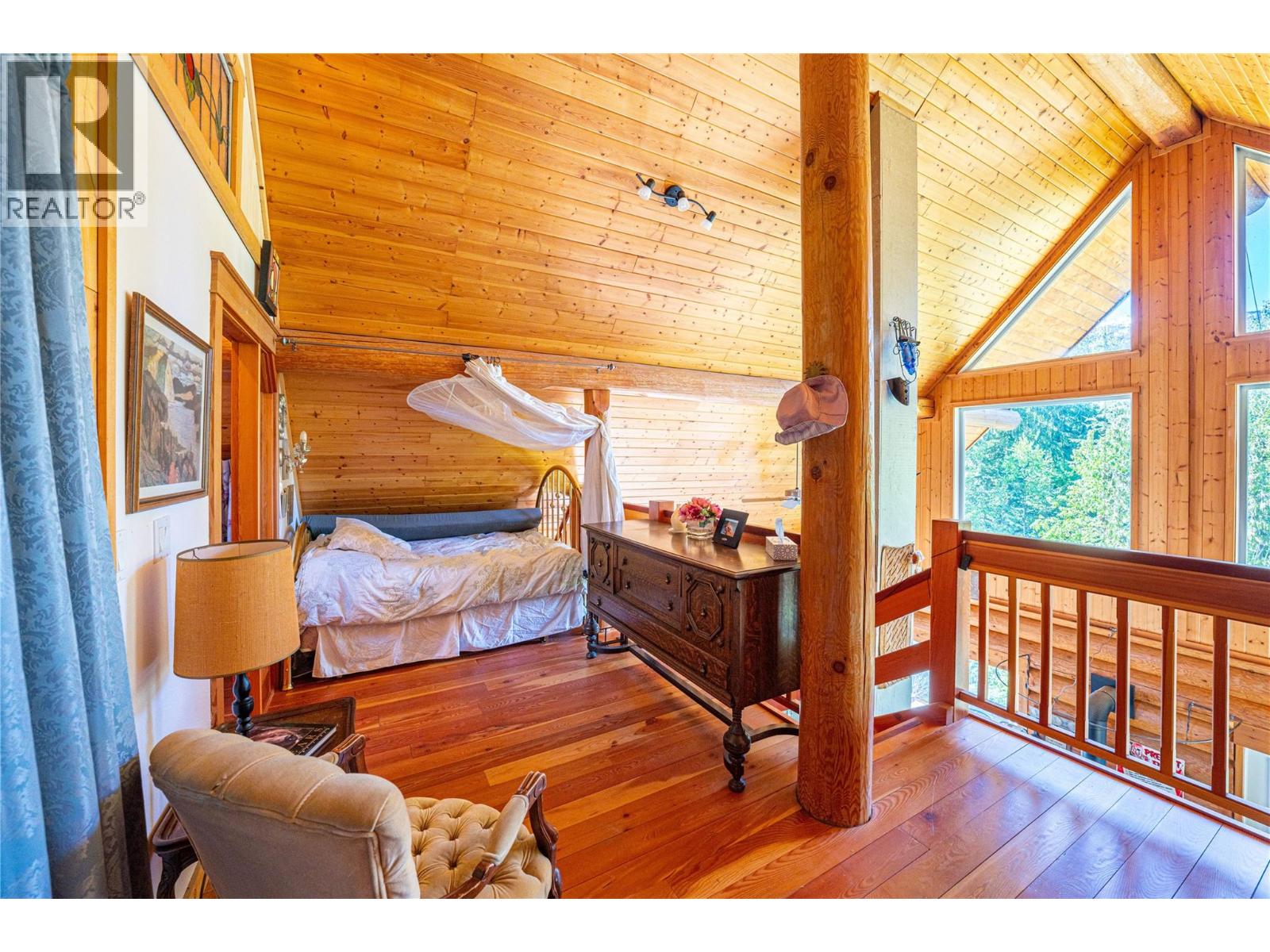 327 Salmon Creek Road, Beaton, British Columbia  V0G 1R2 - Photo 12 - 10397016