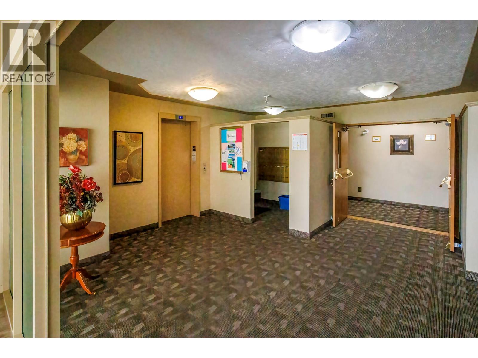 2085 Gordon Drive Unit# 211, Kelowna, British Columbia  V1Y 8S1 - Photo 31 - 10396781