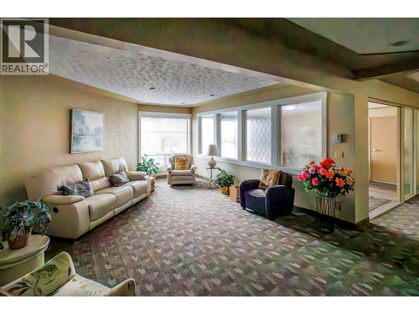 2085 Gordon Drive Unit# 211, Kelowna, British Columbia  V1Y 8S1 - Photo 34 - 10396781