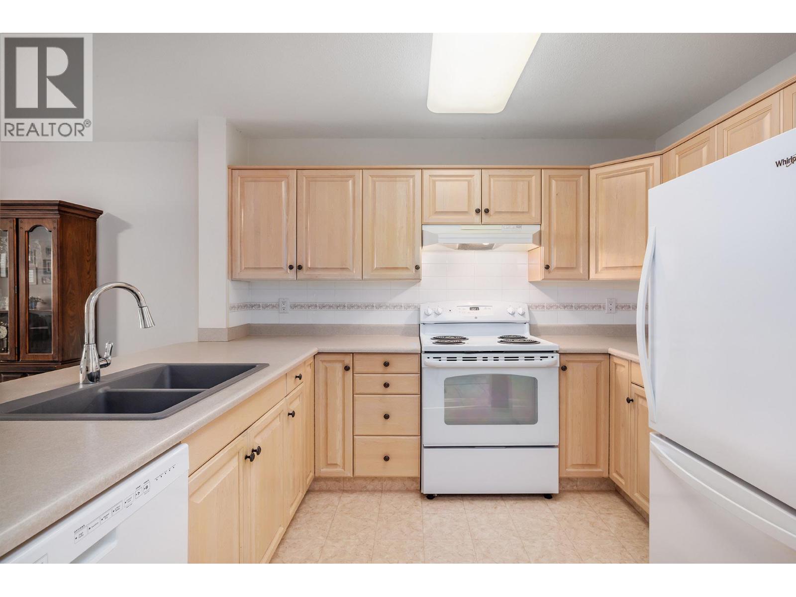 3890 Brown Road Unit# 315, West Kelowna, British Columbia  V4T 2J5 - Photo 2 - 10396693