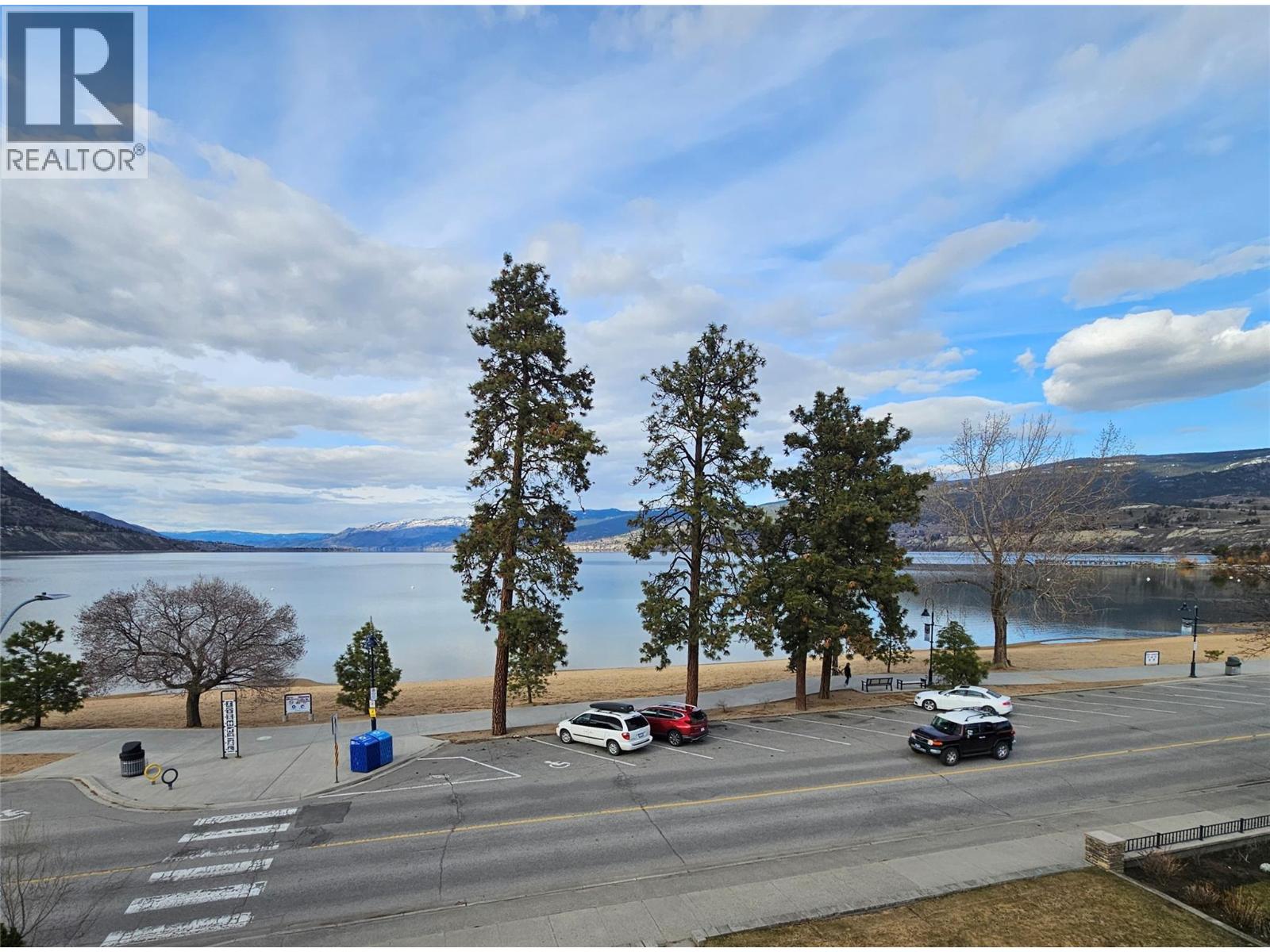 578 Lakeshore Drive Unit# 402, Penticton, British Columbia  V2A 1B9 - Photo 1 - 10397103