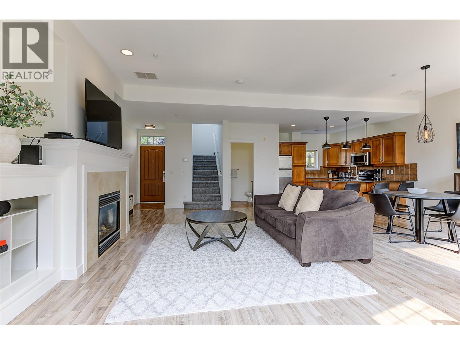 1795 Country Club Drive Unit# 204, Kelowna, British Columbia  V1V 2V9 - Photo 7 - 10379507