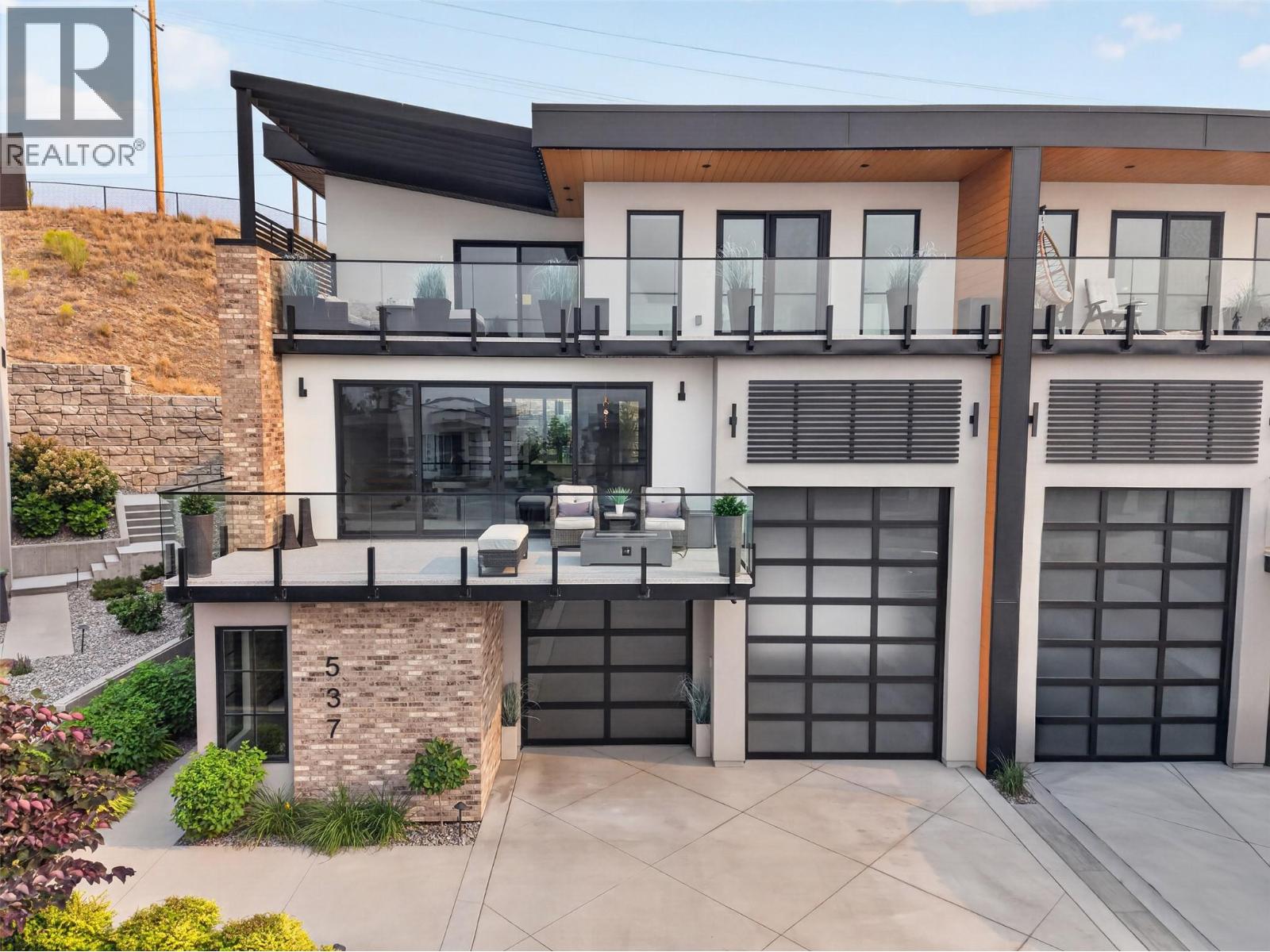 537 Hawes Court, Kelowna, British Columbia  V1W 5C5 - Photo 1 - 10395962