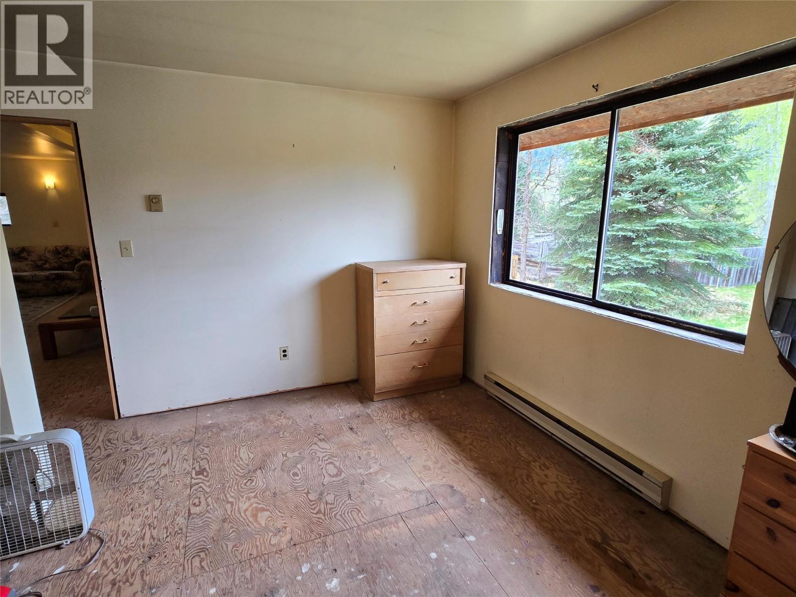 6268 Picard Road, Appledale, British Columbia  V0G 2J0 - Photo 17 - 10397027