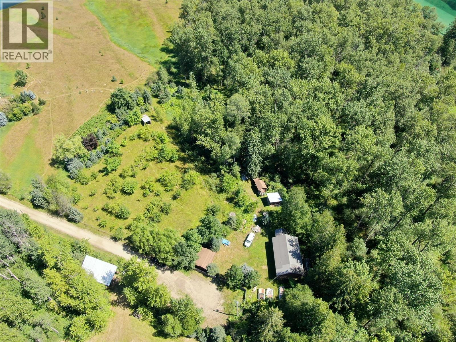 6268 Picard Road, Appledale, British Columbia  V0G 2J0 - Photo 28 - 10397027