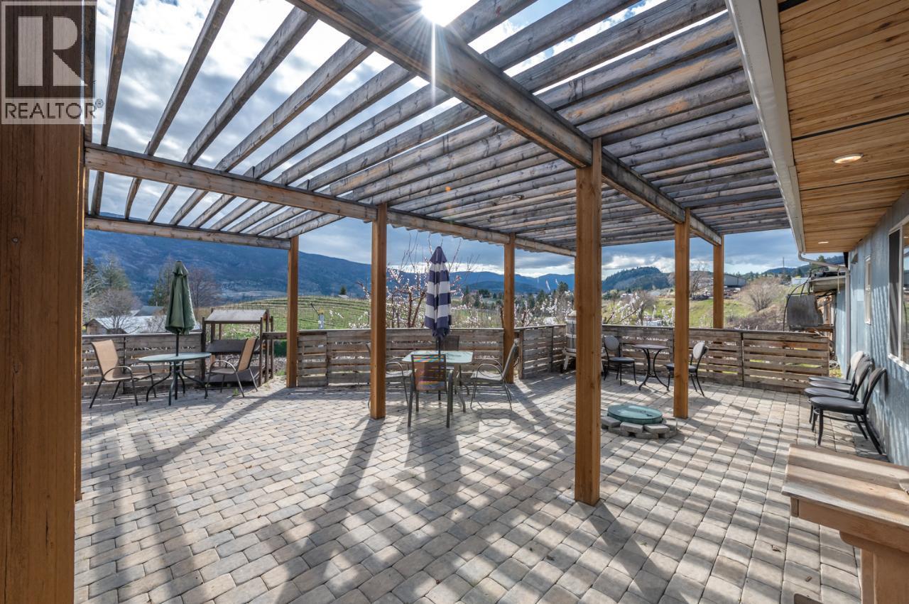 346 Hwy 97, Kaleden, British Columbia  V0H 1K0 - Photo 5 - 10397025