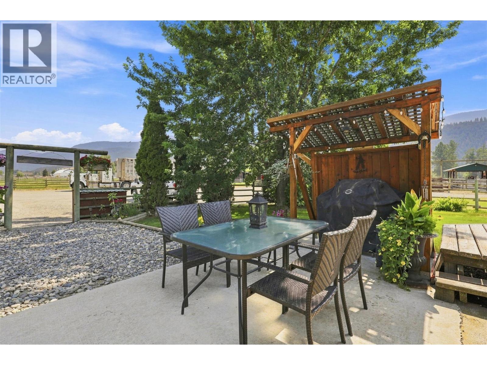 2225 Hazelhurst Road, Merritt, British Columbia  V1K 1N7 - Photo 34 - 10397115