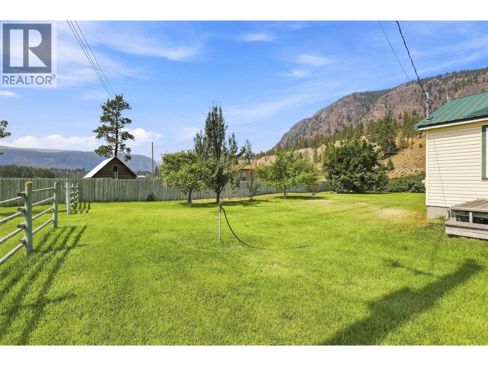 2225 Hazelhurst Road, Merritt, British Columbia  V1K 1N7 - Photo 39 - 10397115