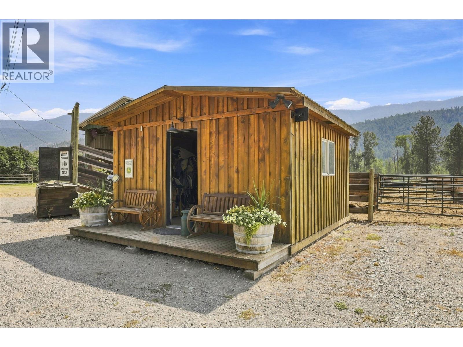 2225 Hazelhurst Road, Merritt, British Columbia  V1K 1N7 - Photo 44 - 10397115