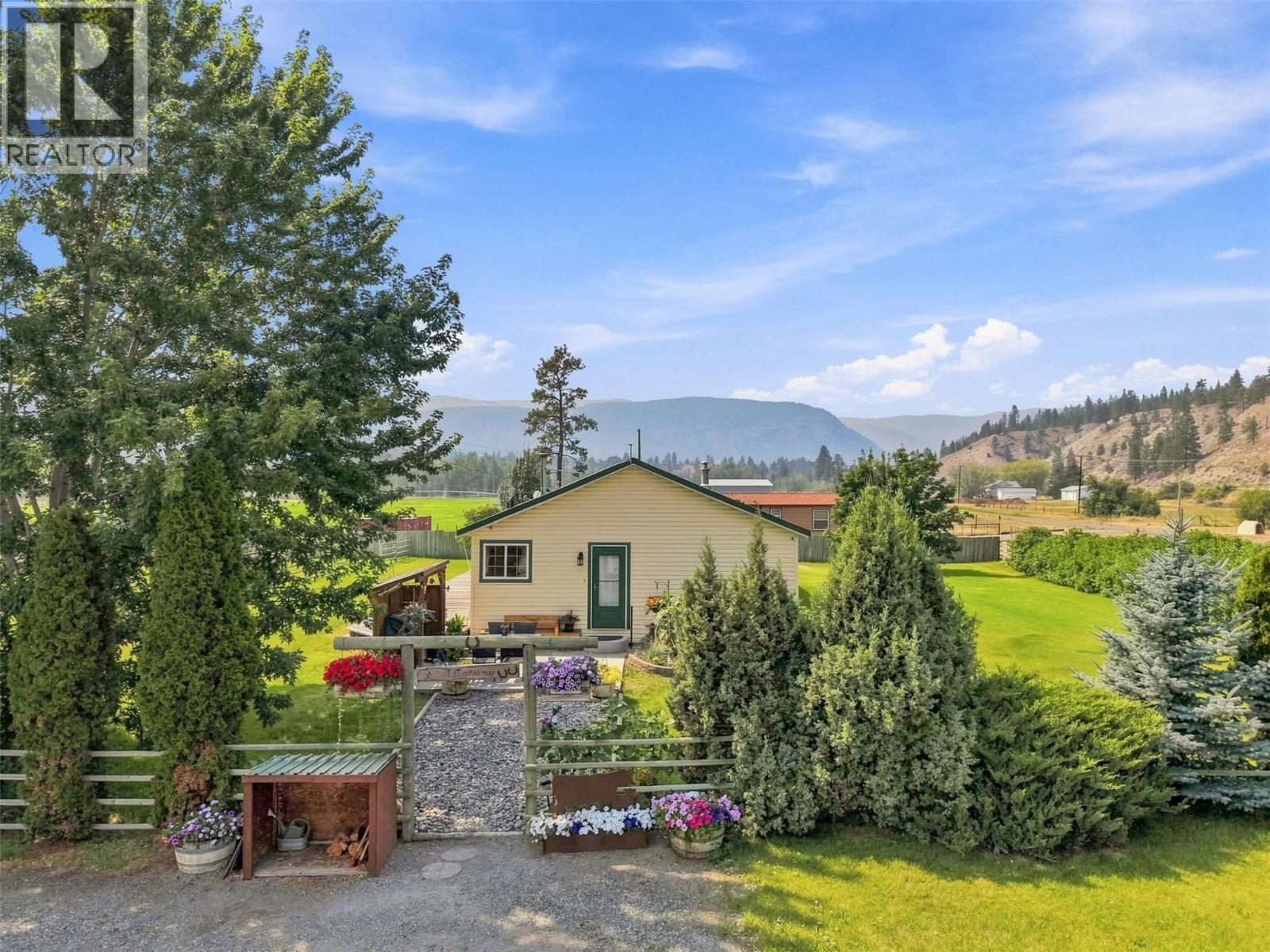 2225 Hazelhurst Road, Merritt, British Columbia  V1K 1N7 - Photo 7 - 10397115