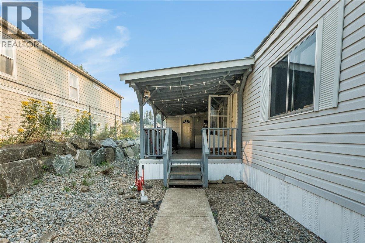 1015 Garden Road, South Slocan, British Columbia  V0G 2G1 - Photo 10 - 10396973
