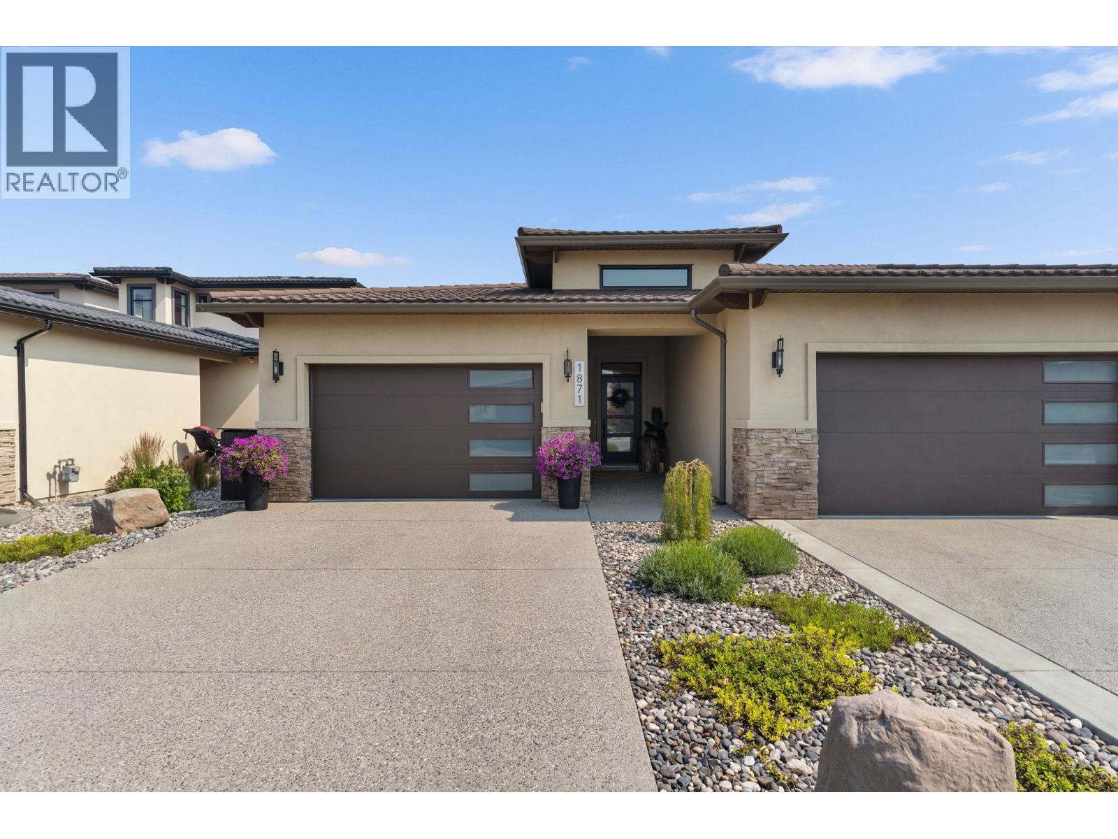 1871 Viewpoint Crescent, Westbank, British Columbia  V1Z 4E1 - Photo 2 - 10397062
