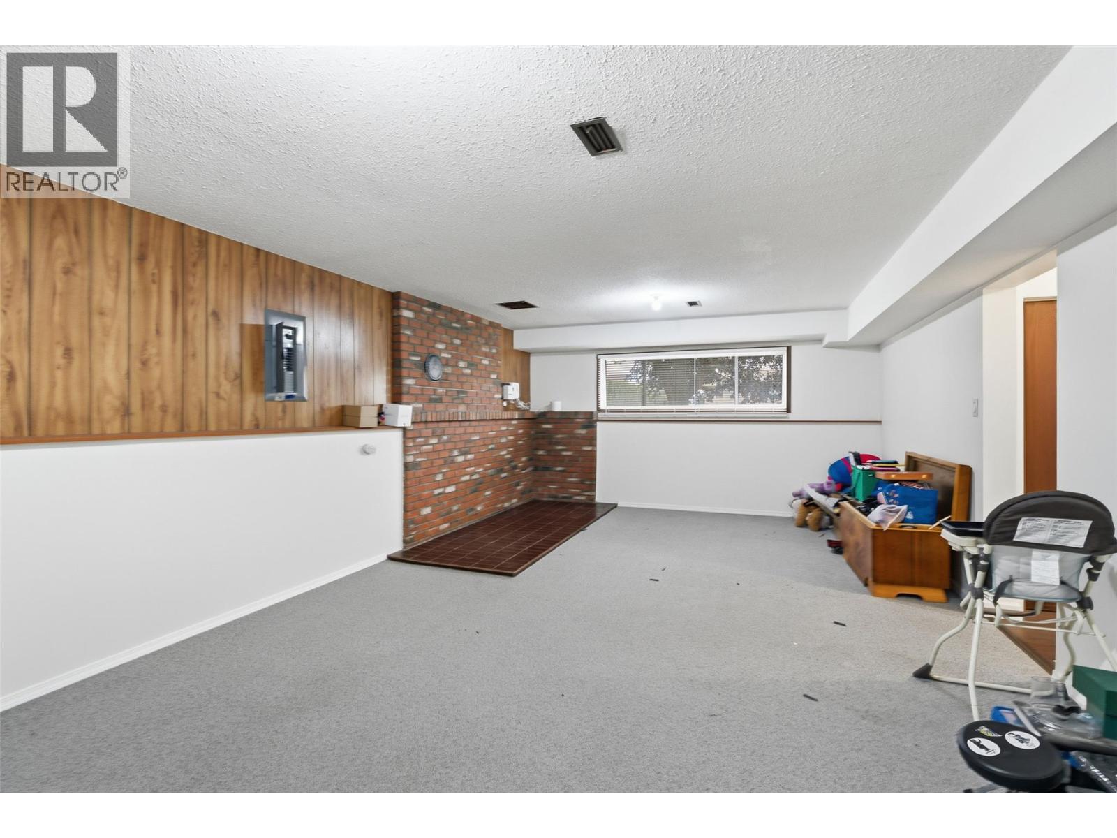 2475 Irvine Avenue, Merritt, British Columbia  V1K 1H4 - Photo 27 - 10397126