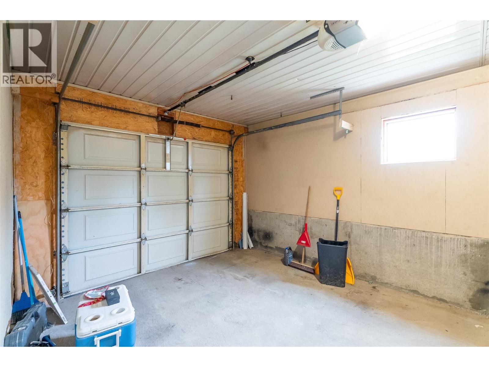 2475 Irvine Avenue, Merritt, British Columbia  V1K 1H4 - Photo 33 - 10397126