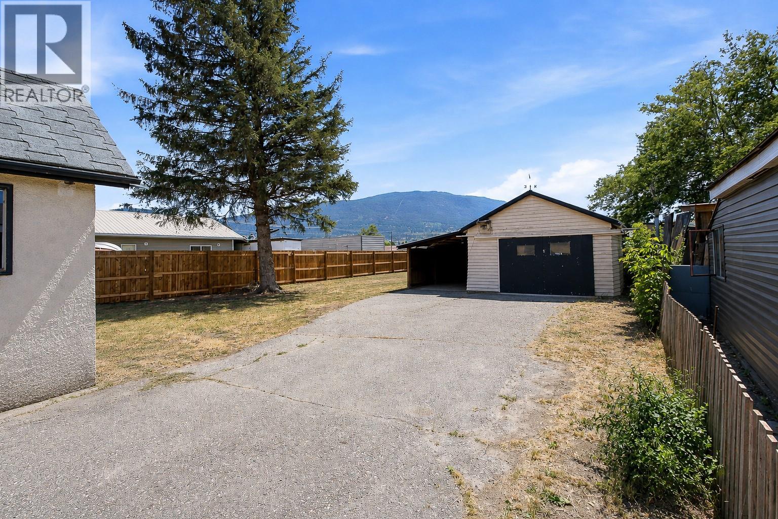 2664 Coutlee Avenue, Merritt, British Columbia  V1K 1A9 - Photo 42 - 10397095