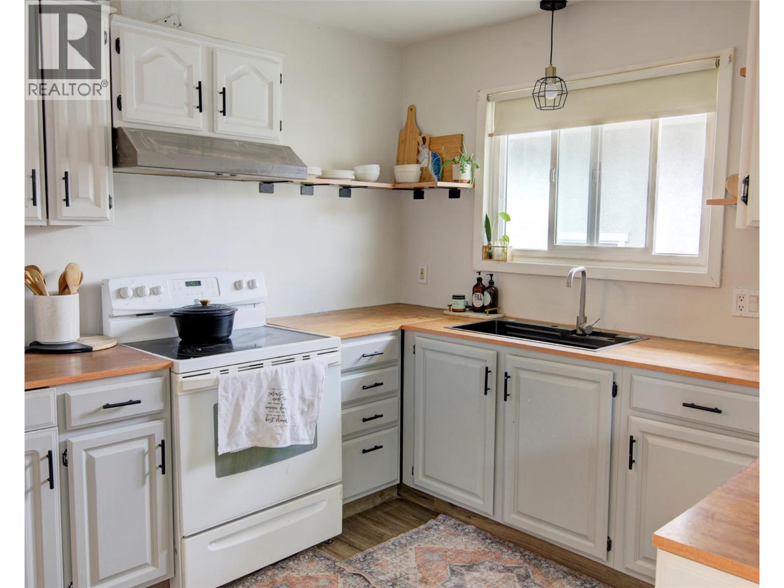 3903 27 Avenue, Vernon, British Columbia  V1T 1S8 - Photo 13 - 10397108