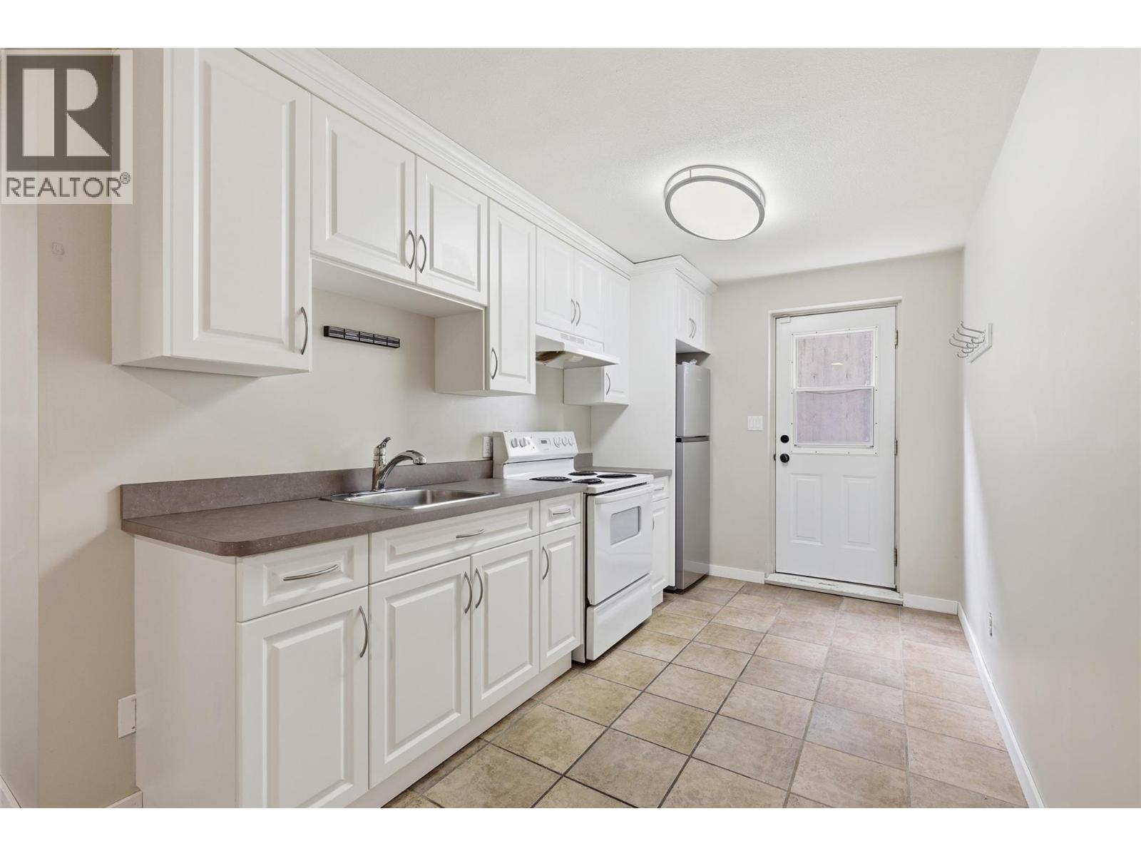 2076 Muirfield Road, Kamloops, British Columbia  V1S 1S6 - Photo 45 - 10397101