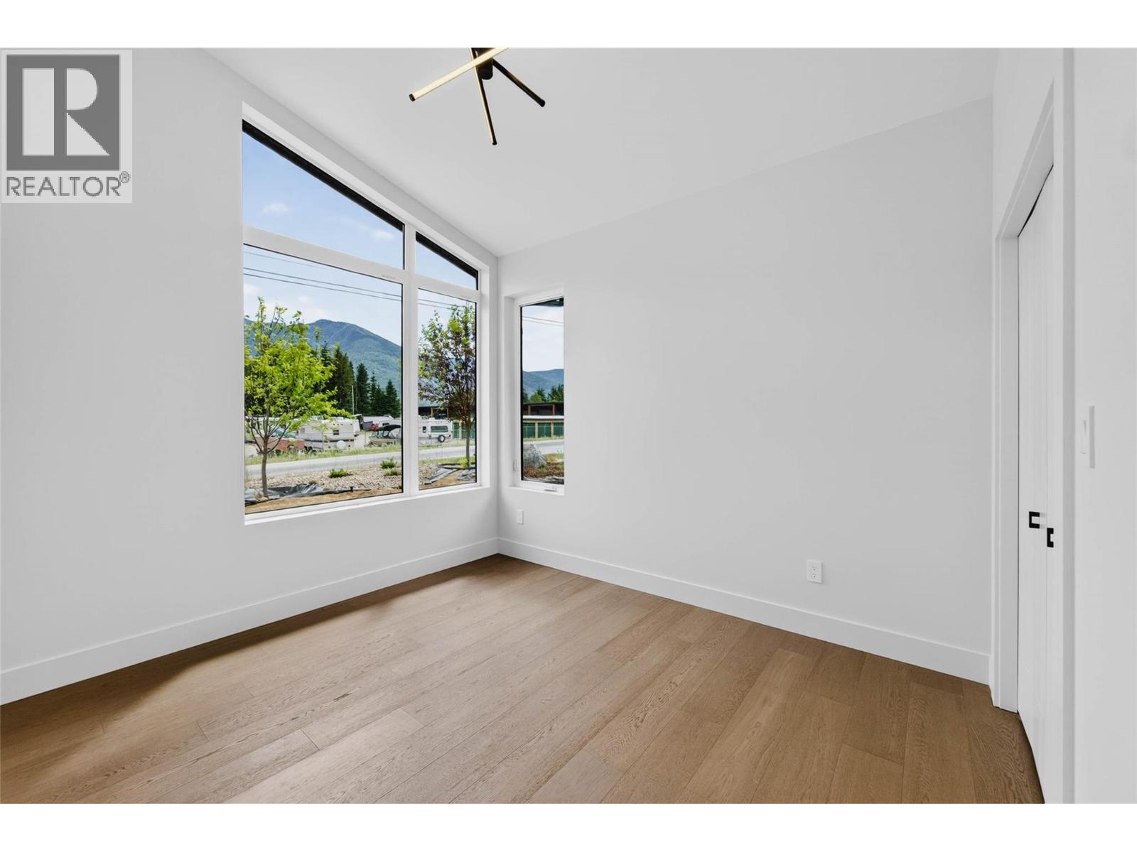 7769 Holt Road, Balfour, British Columbia  V0G 1C0 - Photo 29 - 10397081