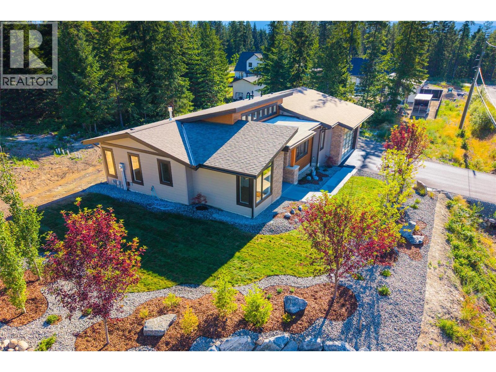 7769 Holt Road, Balfour, British Columbia  V0G 1C0 - Photo 3 - 10397081