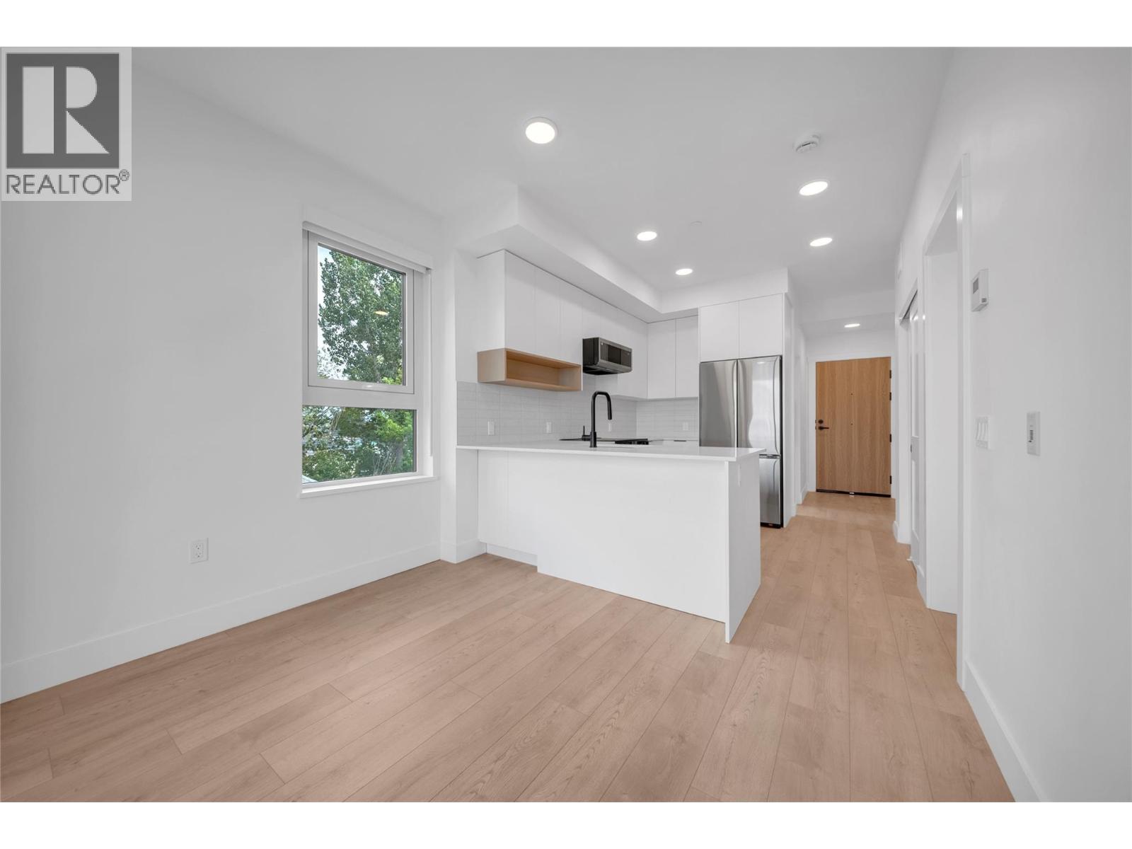 620 Coronation Avenue Unit# 312, Kelowna, British Columbia  V1Y 7A1 - Photo 2 - 10396939