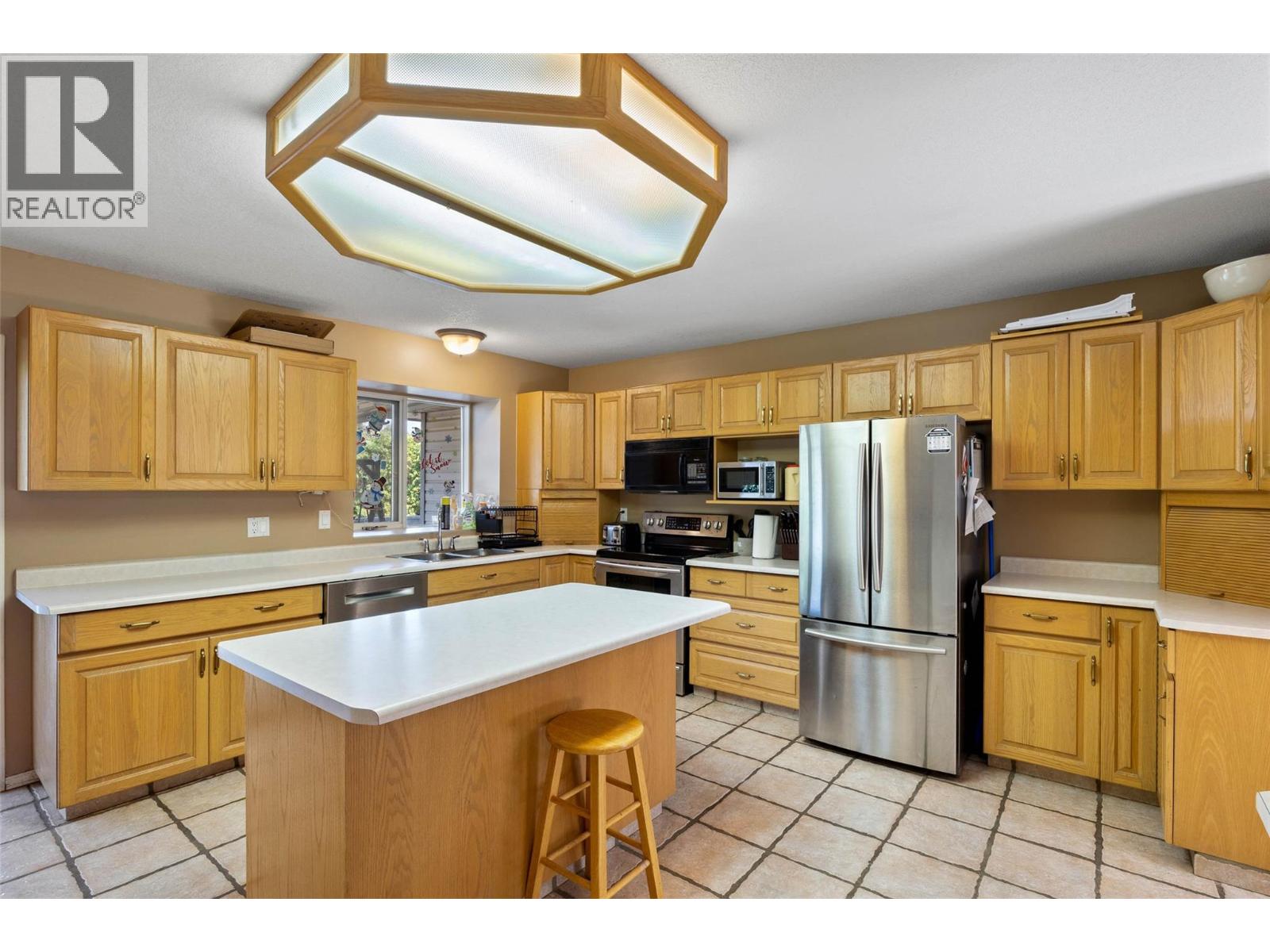 219 Strom Road, Kamloops, British Columbia  V2C 4M1 - Photo 11 - 10396136
