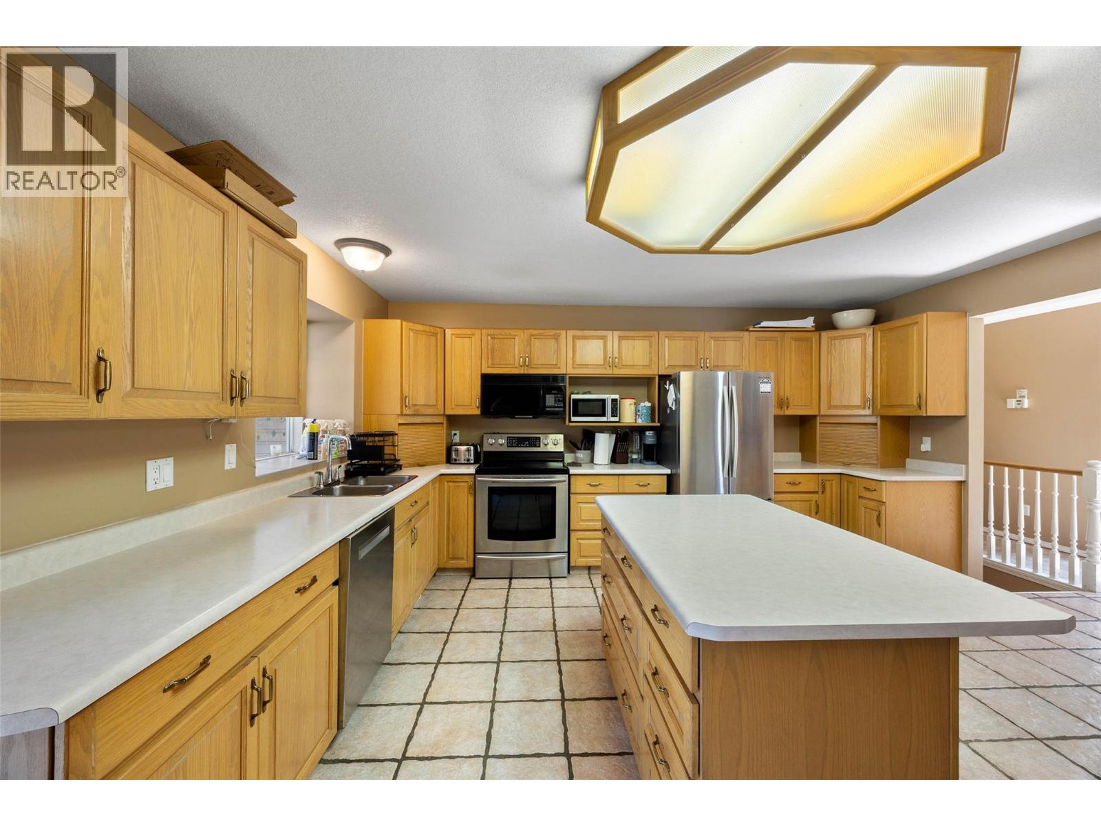 219 Strom Road, Kamloops, British Columbia  V2C 4M1 - Photo 12 - 10396136