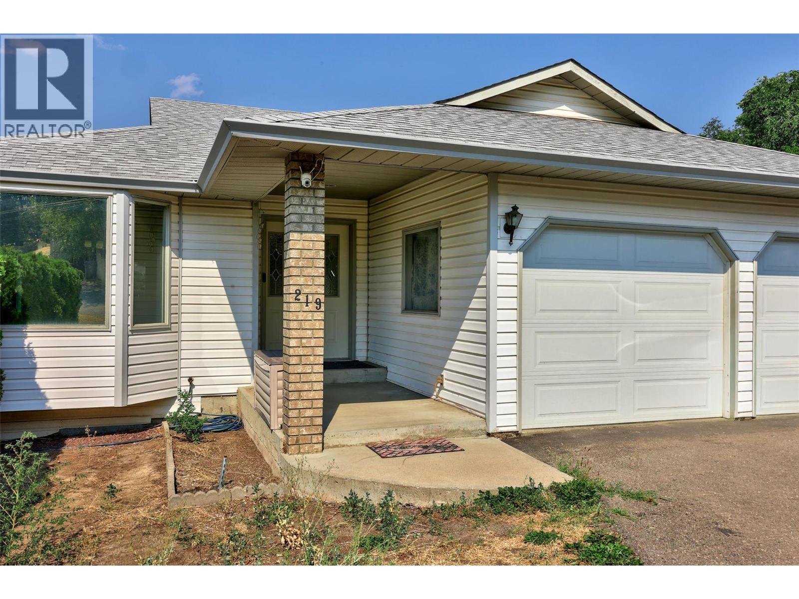 219 Strom Road, Kamloops, British Columbia  V2C 4M1 - Photo 3 - 10396136