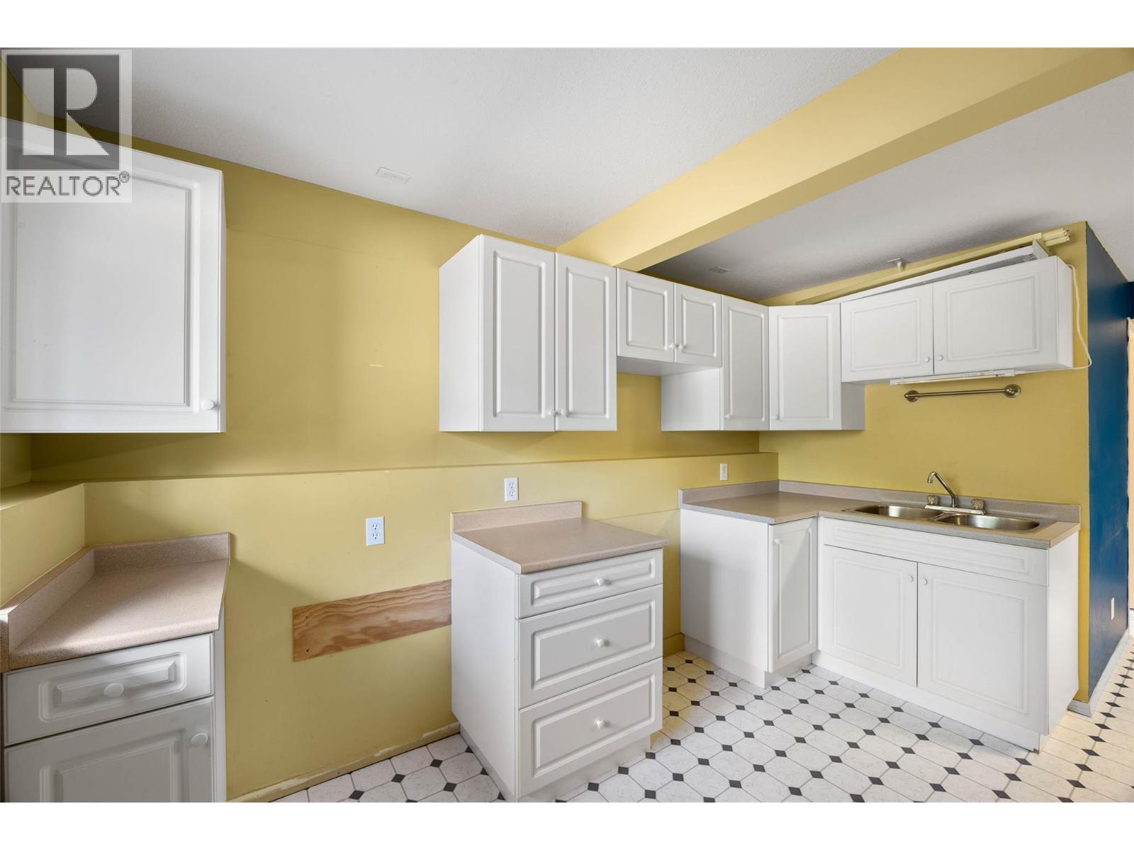 219 Strom Road, Kamloops, British Columbia  V2C 4M1 - Photo 30 - 10396136