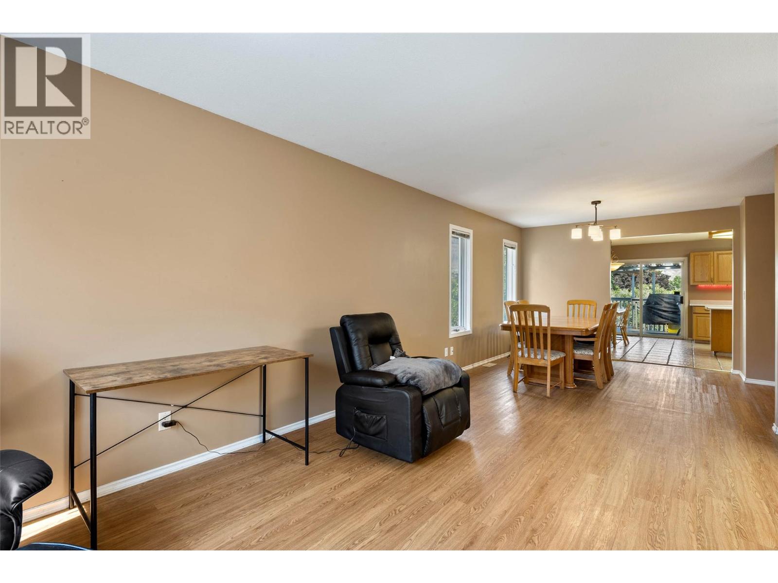 219 Strom Road, Kamloops, British Columbia  V2C 4M1 - Photo 7 - 10396136