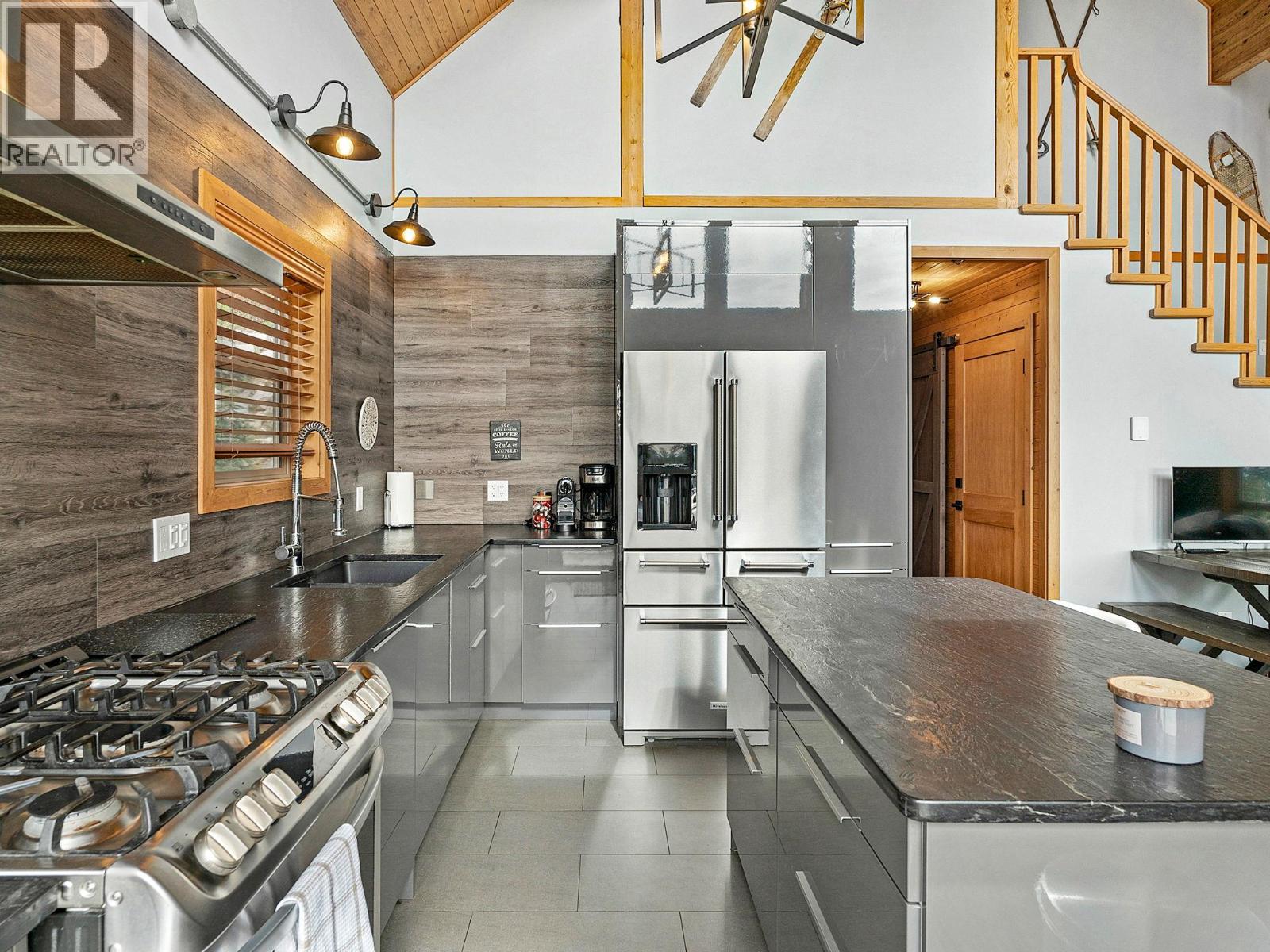 4833 Snow Pines Road, Big White, British Columbia  V1P 1T4 - Photo 10 - 10397120