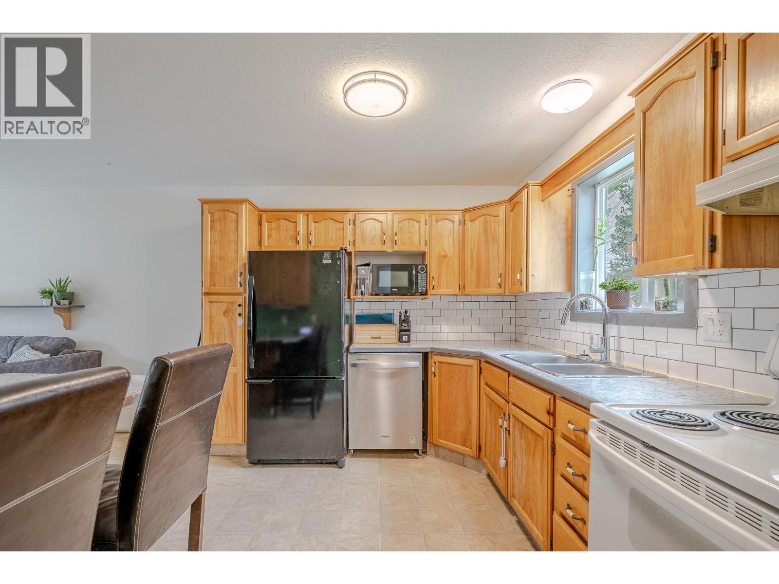 3004 South Main Street Unit# 124, Penticton, British Columbia  V2A 6Y2 - Photo 4 - 10397118