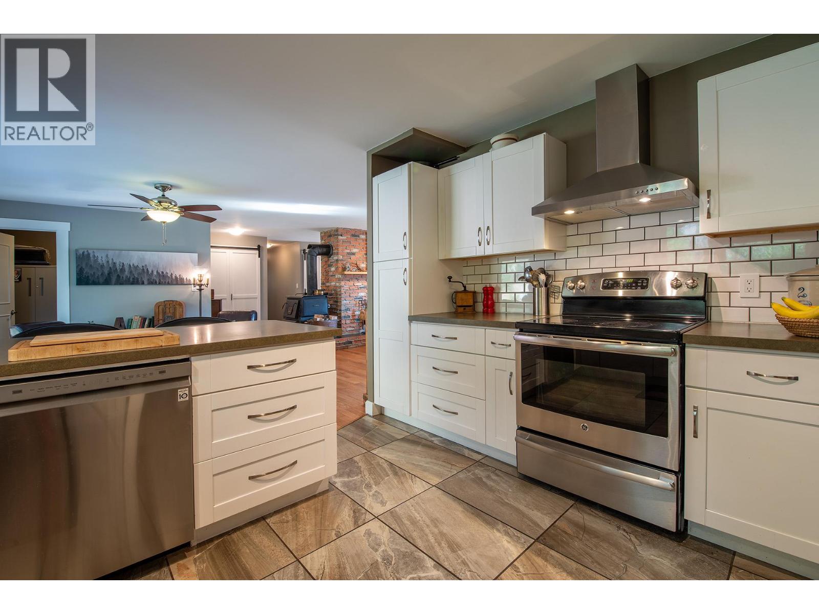 12692 Ponderosa Drive, Lake Country, British Columbia  V4V 2G9 - Photo 22 - 10396863