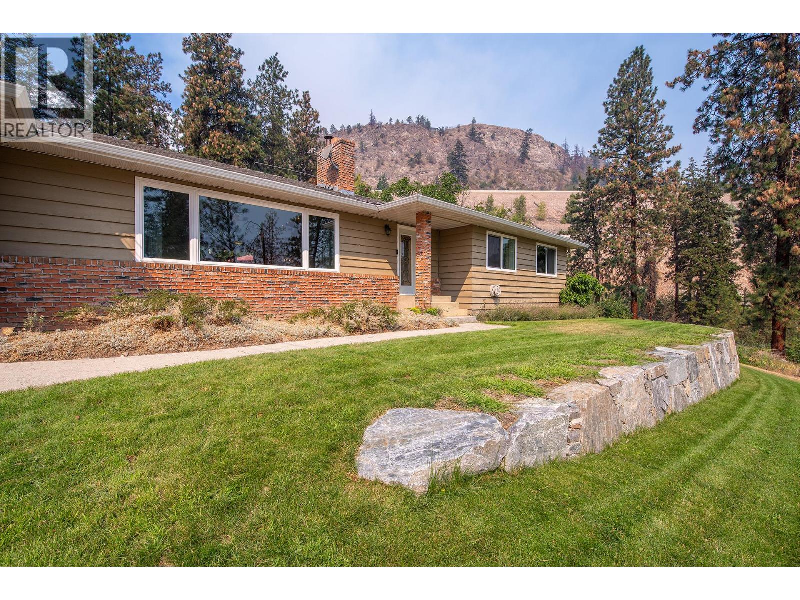 12692 Ponderosa Drive, Lake Country, British Columbia  V4V 2G9 - Photo 4 - 10396863