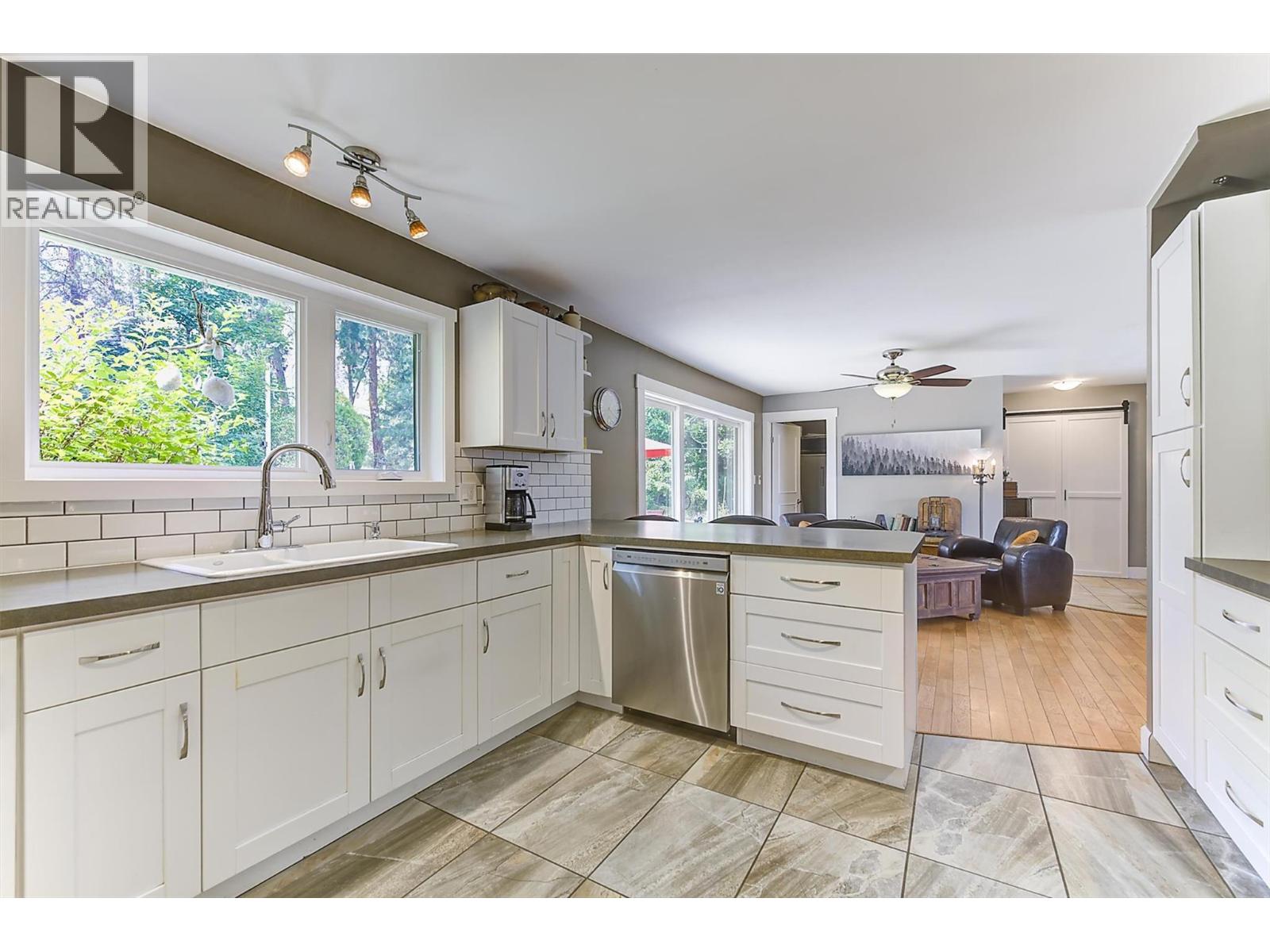 12692 Ponderosa Drive, Lake Country, British Columbia  V4V 2G9 - Photo 71 - 10396863