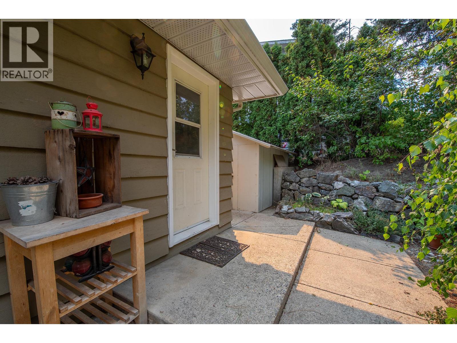 12692 Ponderosa Drive, Lake Country, British Columbia  V4V 2G9 - Photo 9 - 10396863