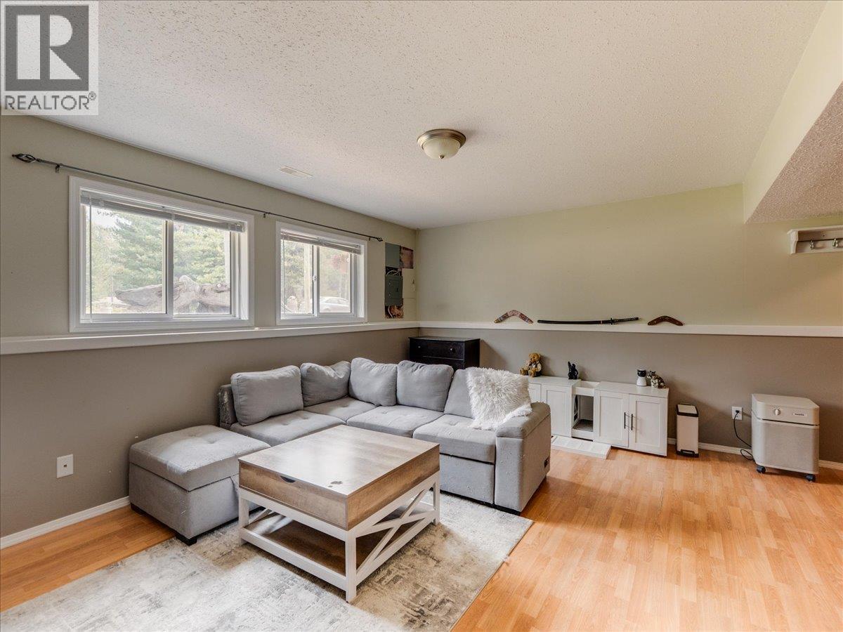 1328 Glendale Avenue, Salmo, British Columbia  V0G 1Z0 - Photo 39 - 10396699